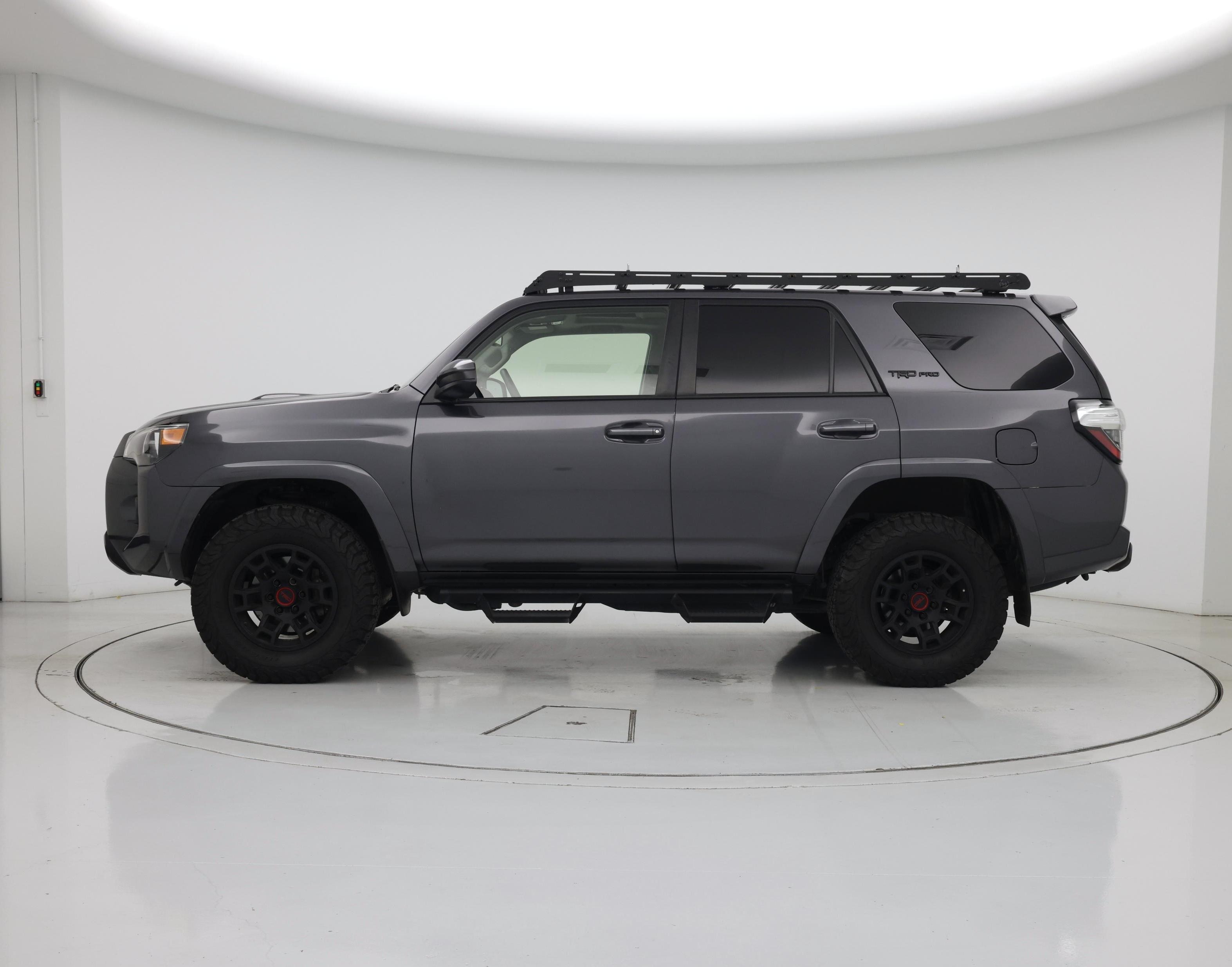 Thumbnail: 2021 Toyota 4Runner - 3