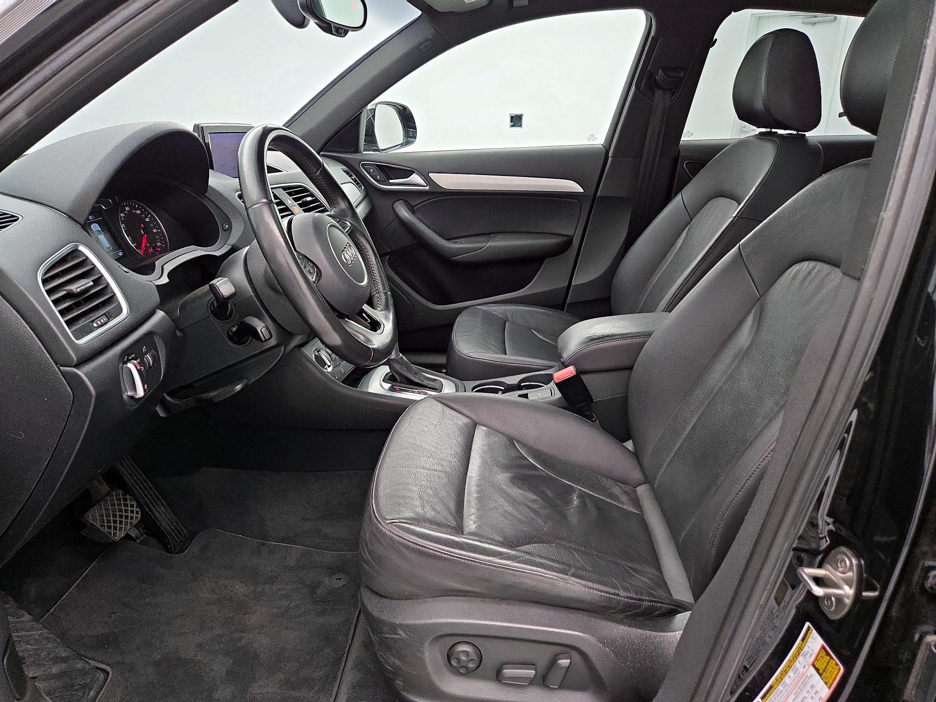 Thumbnail: 2015 Audi Q3 - 11