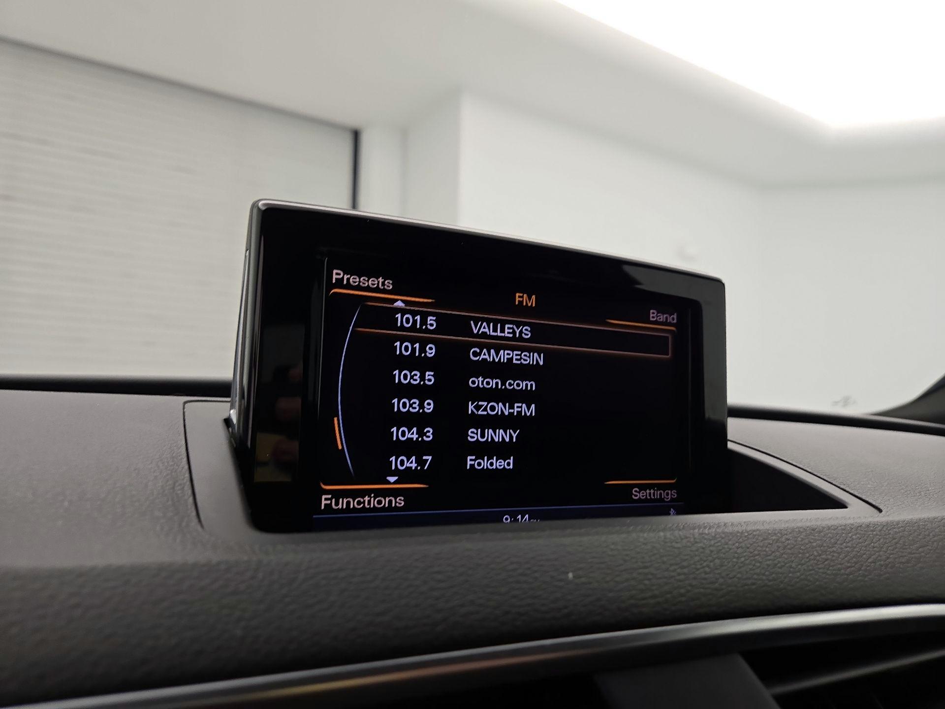 Thumbnail: 2015 Audi Q3 - 15