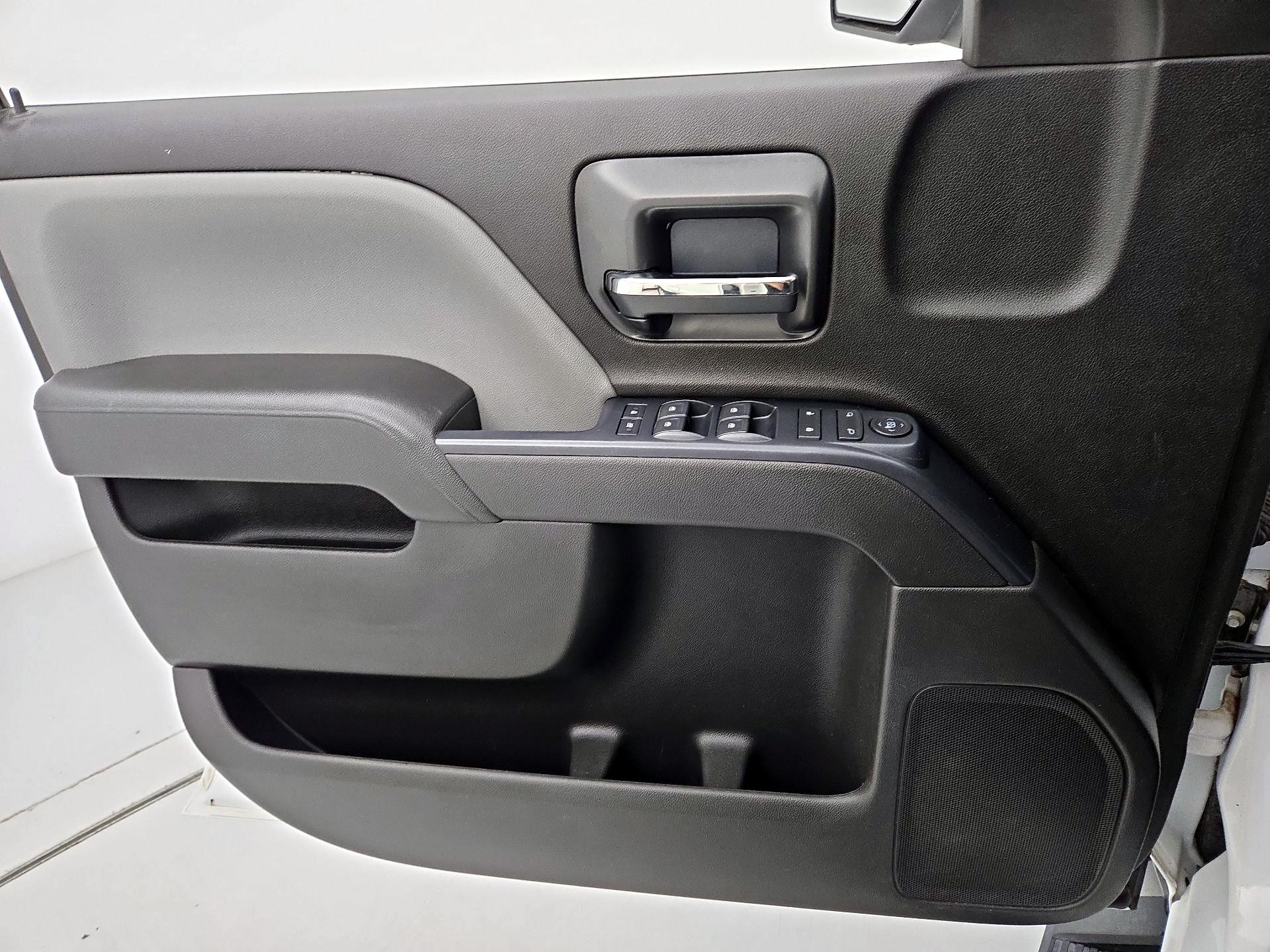 Thumbnail: 2019 Chevrolet Silverado 1500 - 12