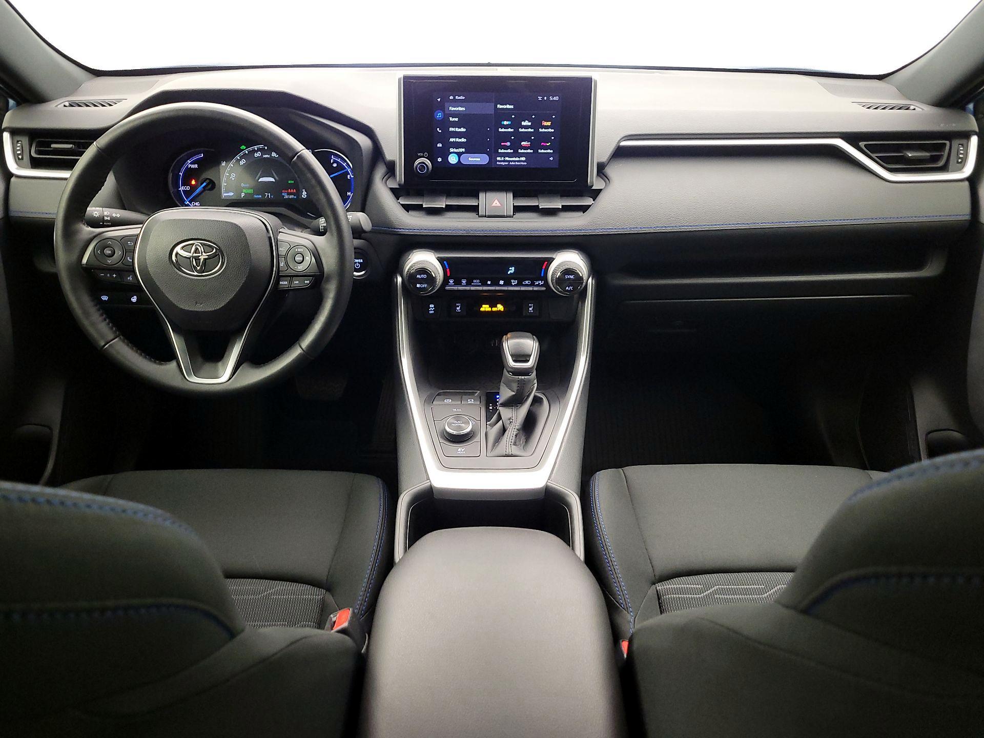 Thumbnail: 2025 Toyota RAV4 - 9