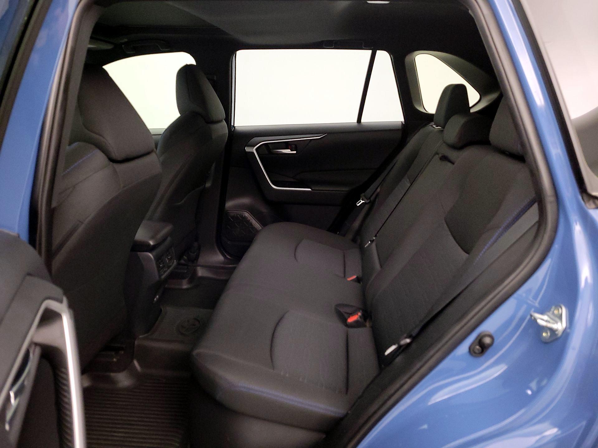 Thumbnail: 2025 Toyota RAV4 - 20