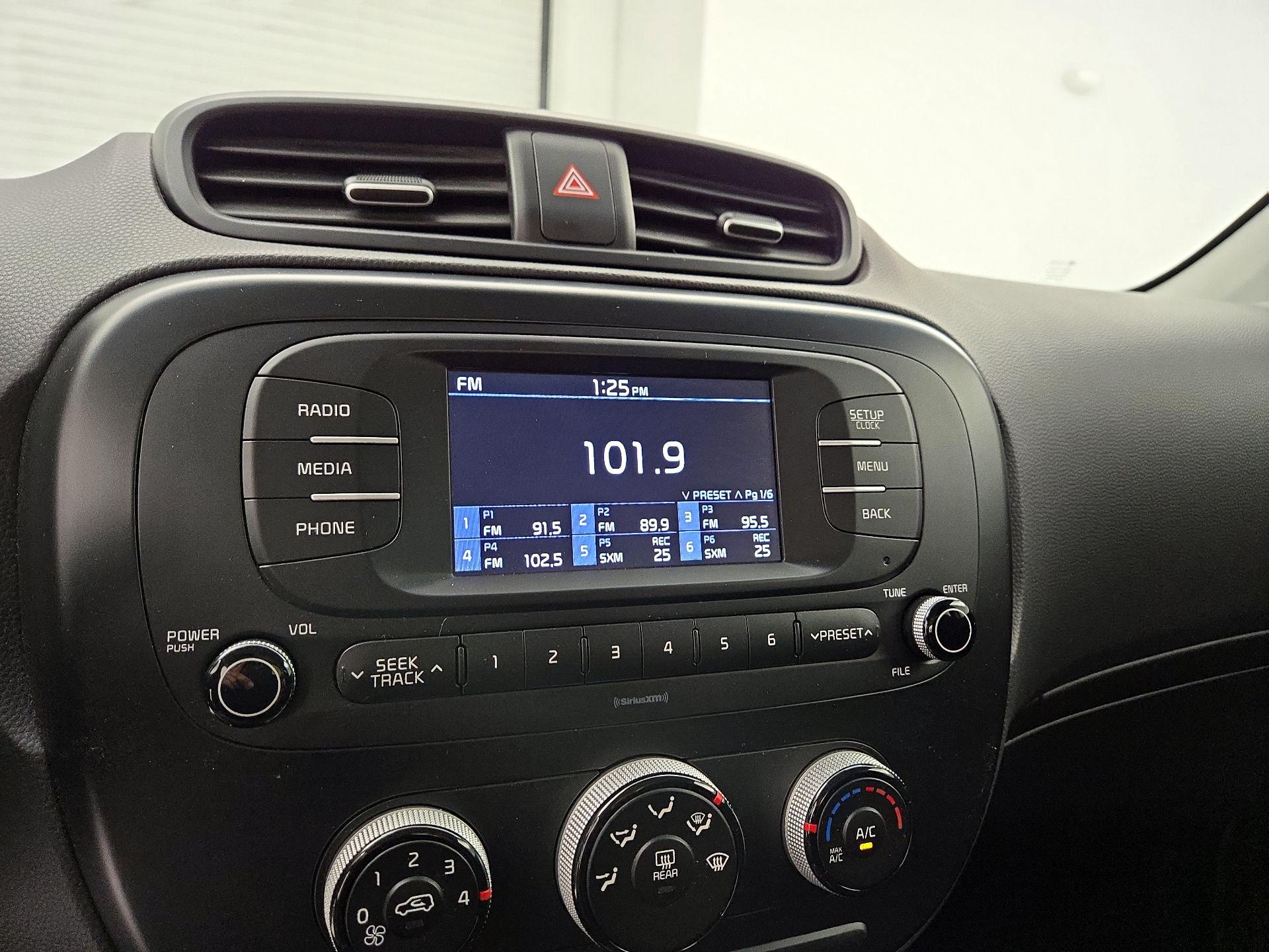 Thumbnail: 2018 Kia Soul - 14
