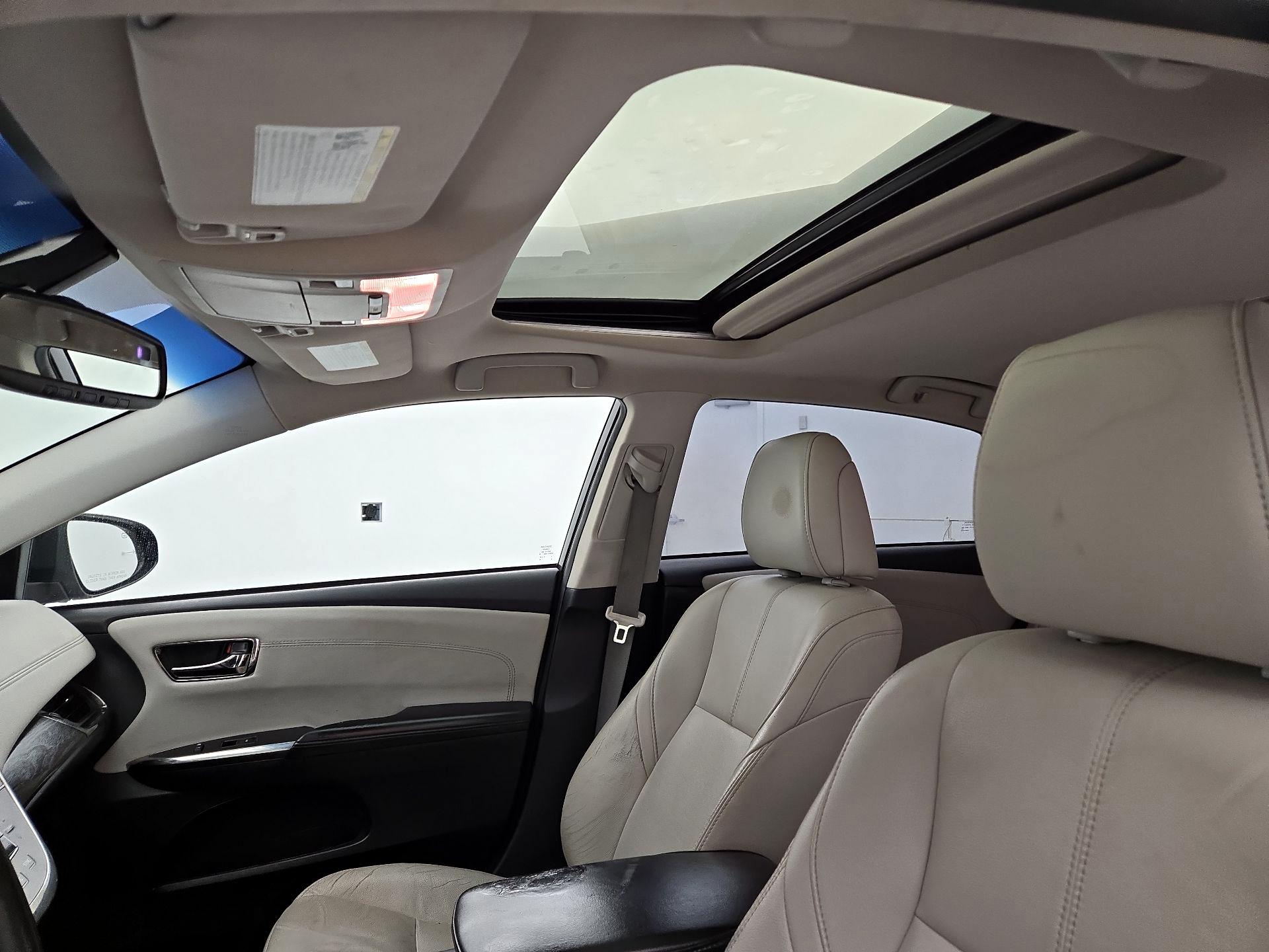Thumbnail: 2016 Toyota Avalon - 18