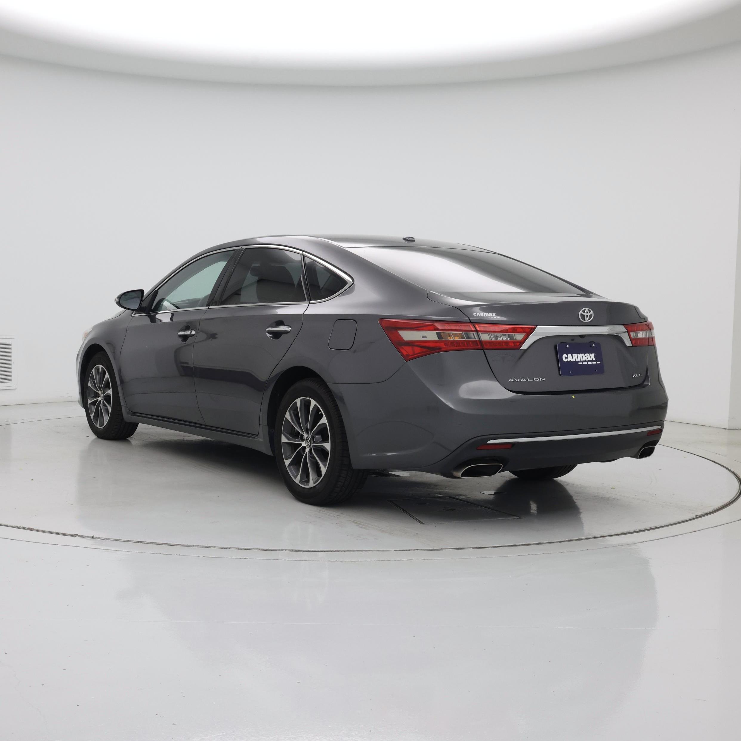Thumbnail: 2016 Toyota Avalon - 2
