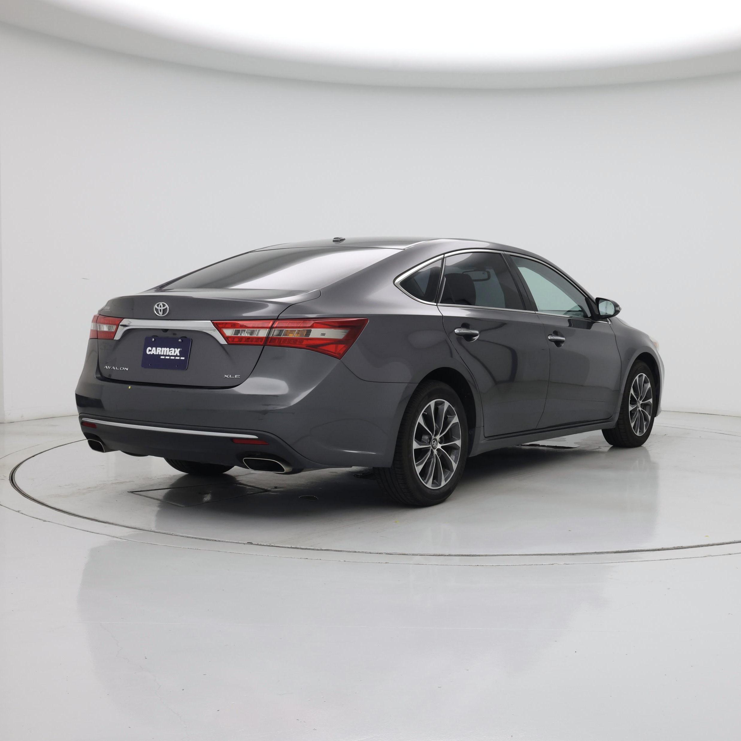 Thumbnail: 2016 Toyota Avalon - 8