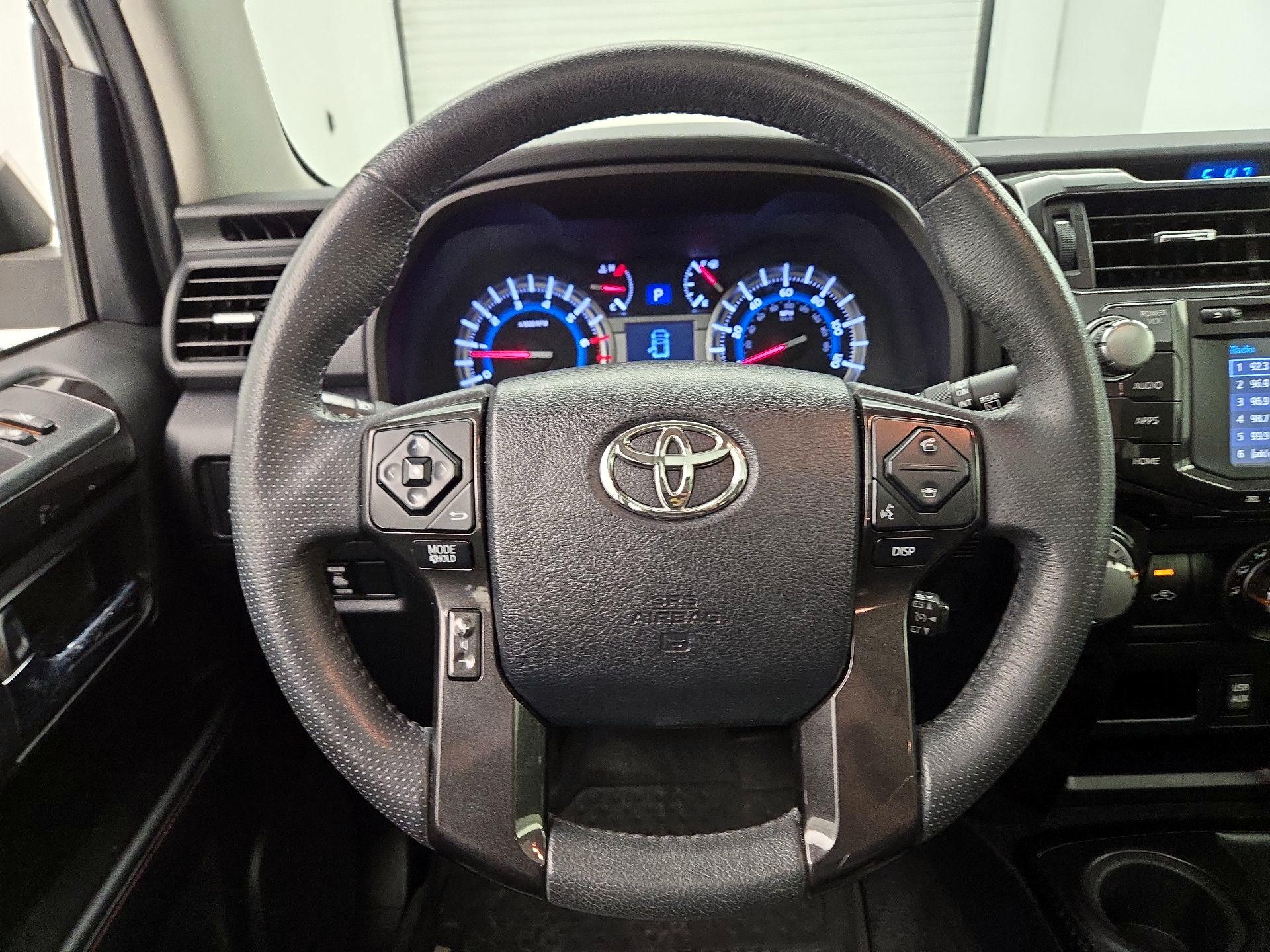 Thumbnail: 2019 Toyota 4Runner - 10
