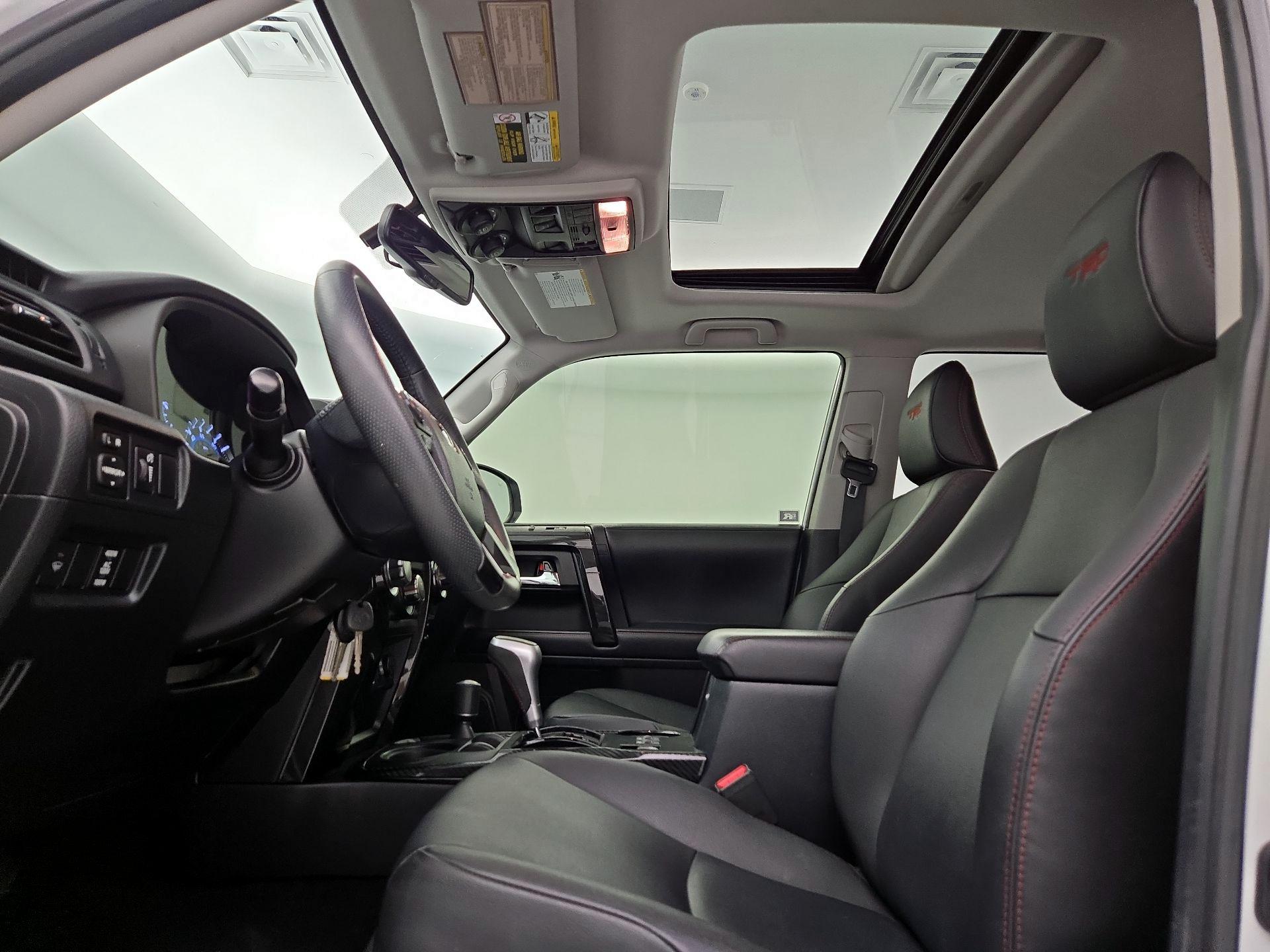 Thumbnail: 2019 Toyota 4Runner - 19