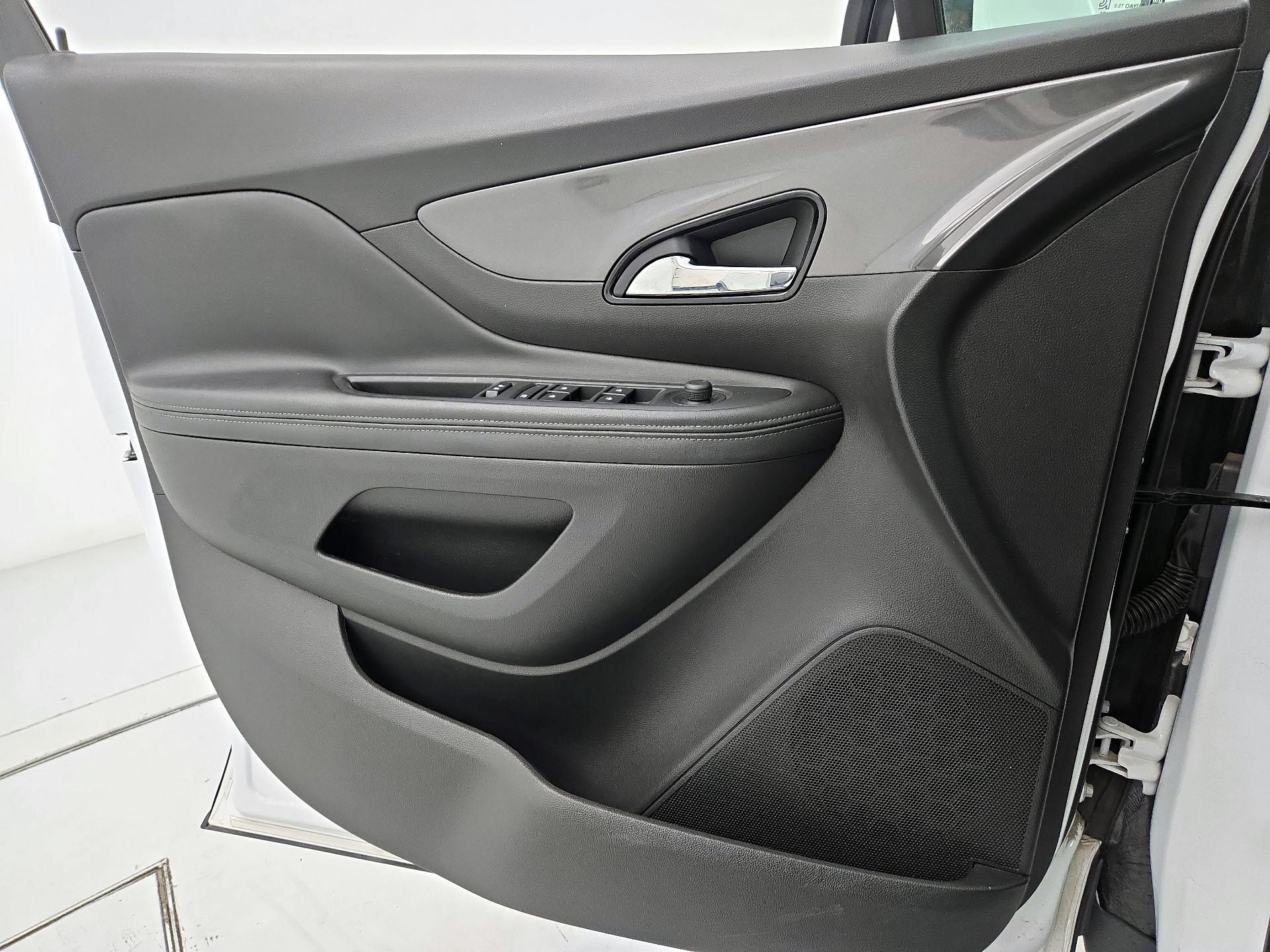 Thumbnail: 2018 Buick Encore - 12