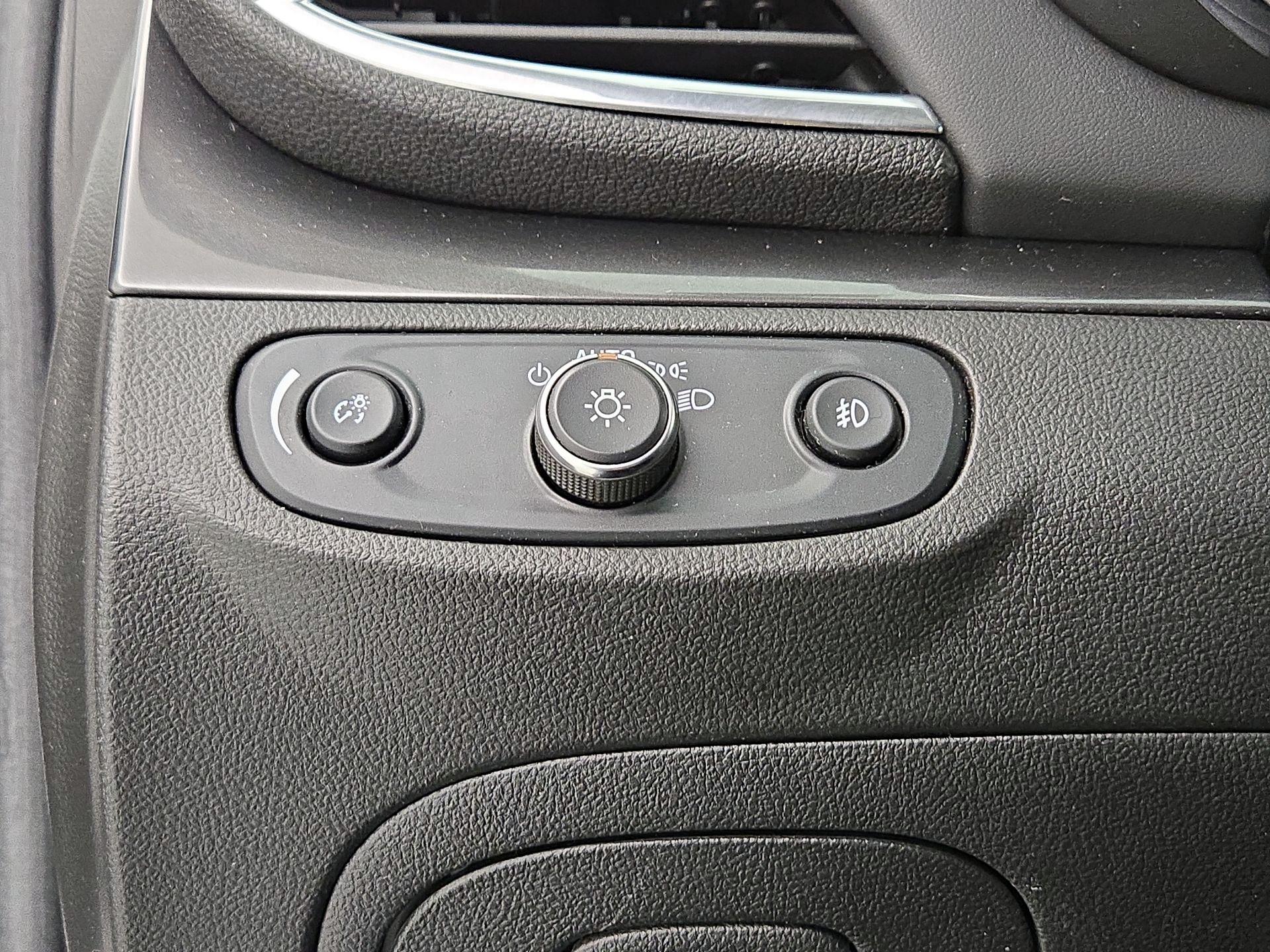 Thumbnail: 2018 Buick Encore - 13