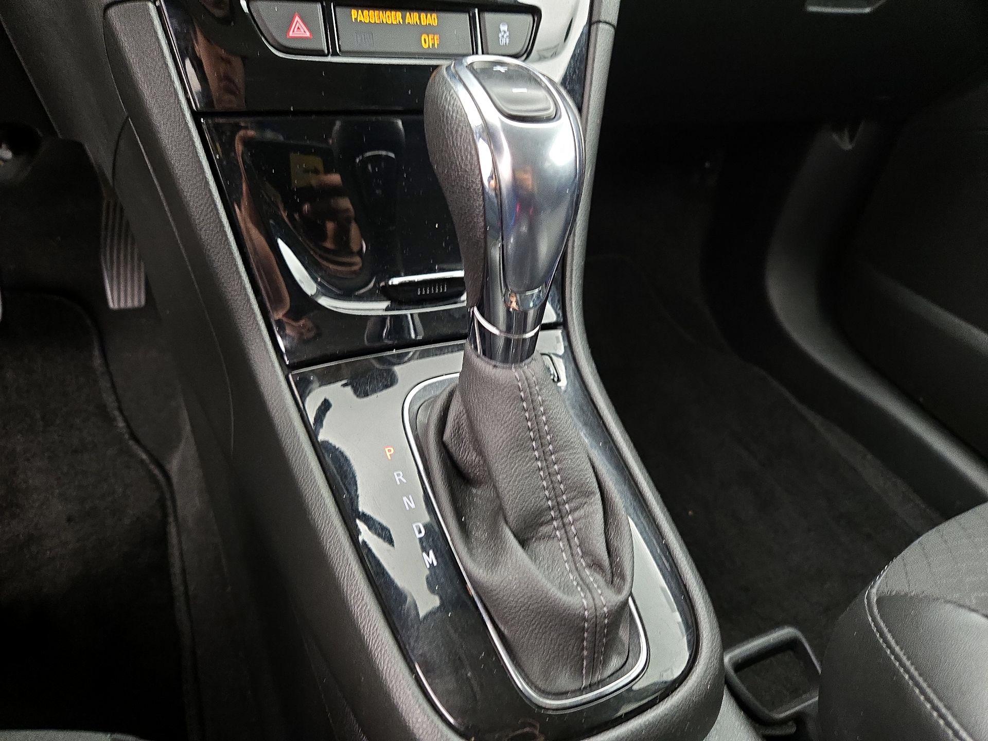 Thumbnail: 2018 Buick Encore - 17