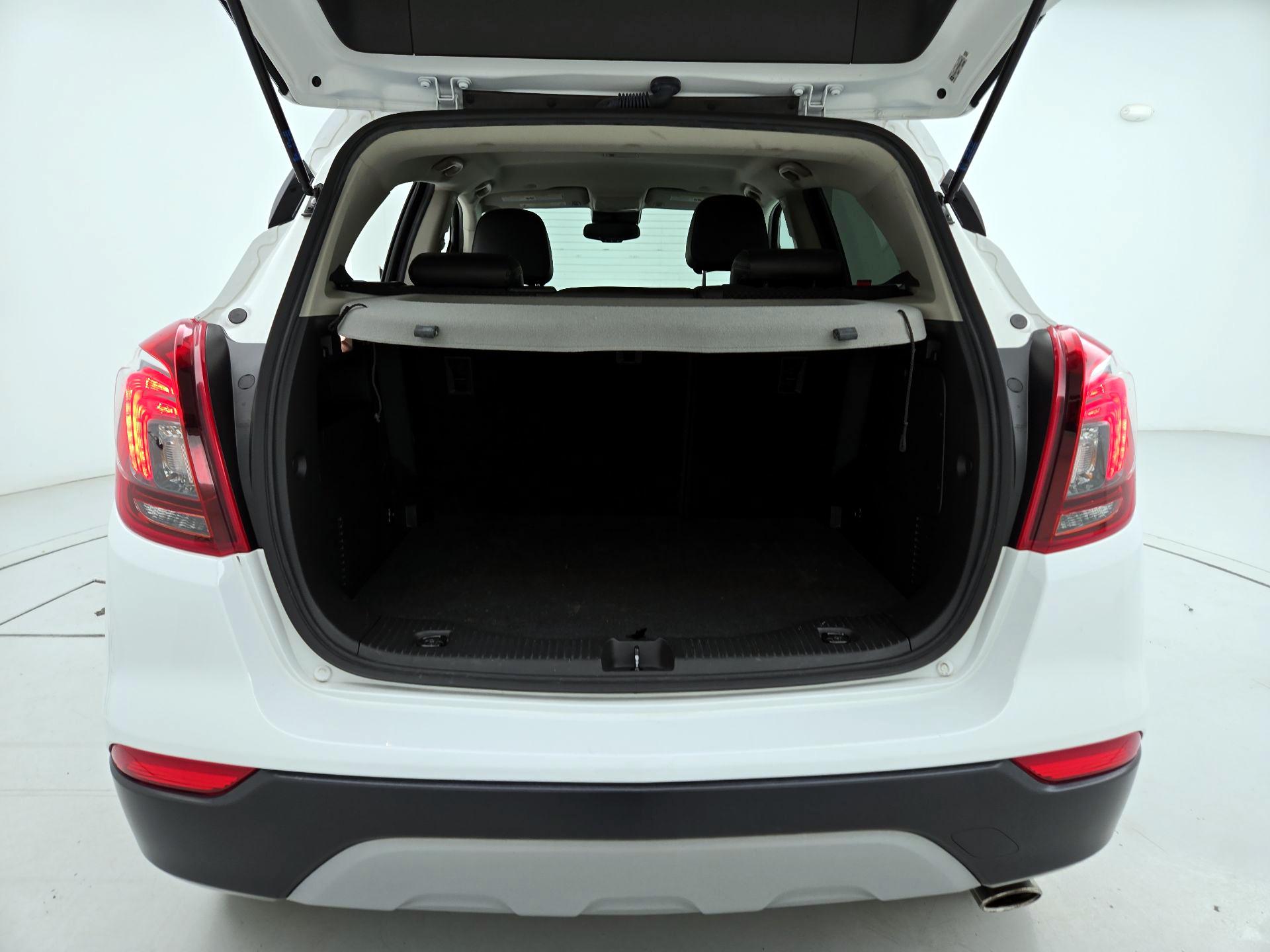 Thumbnail: 2018 Buick Encore - 20