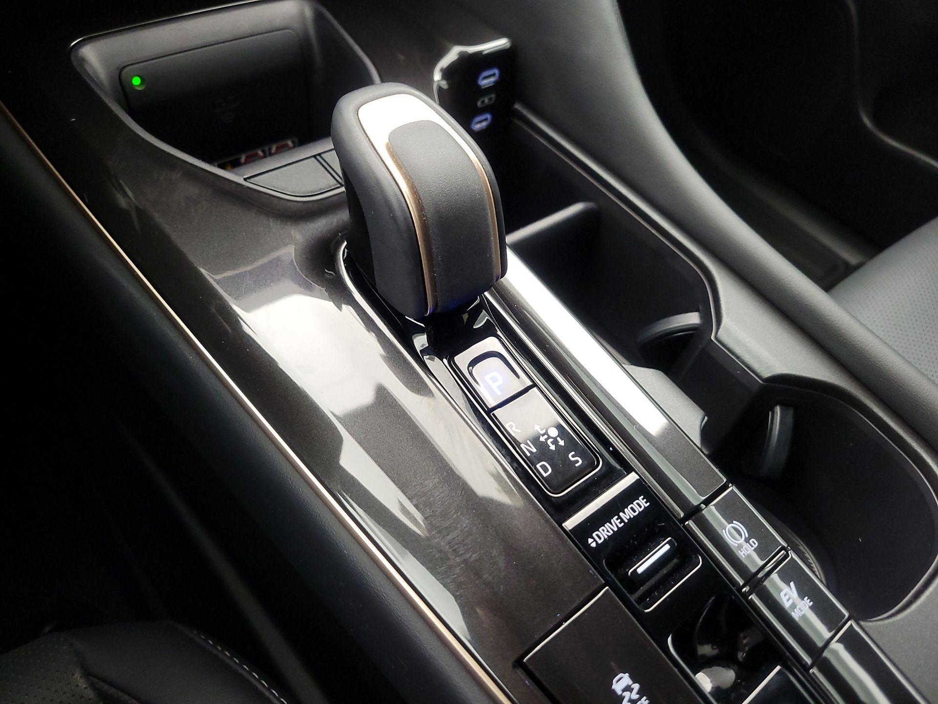 Thumbnail: 2025 Toyota Crown Signia - 17