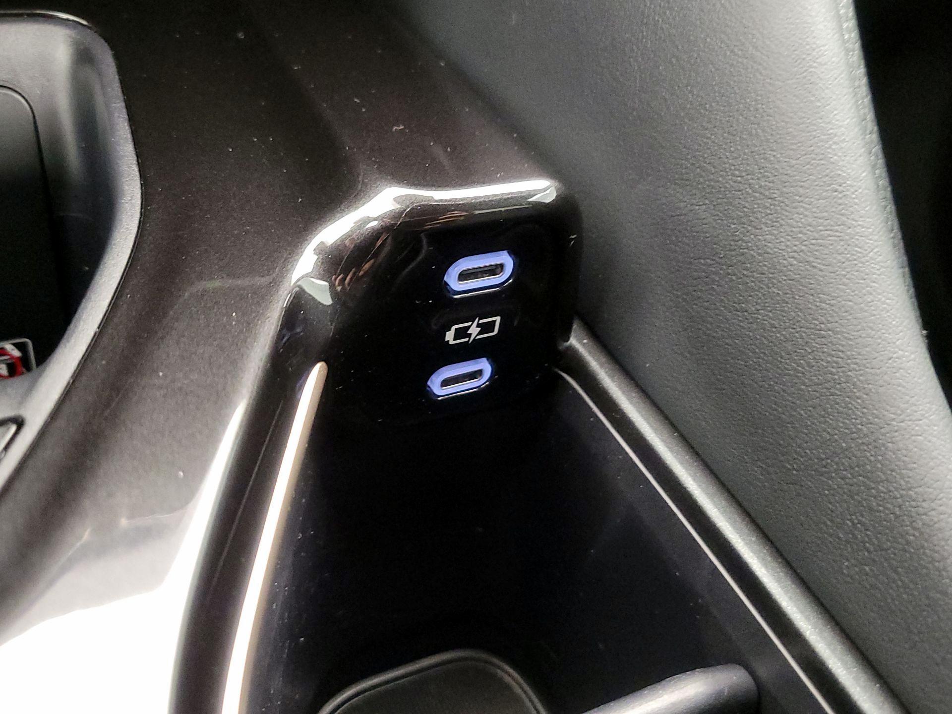 Thumbnail: 2025 Toyota Crown Signia - 18