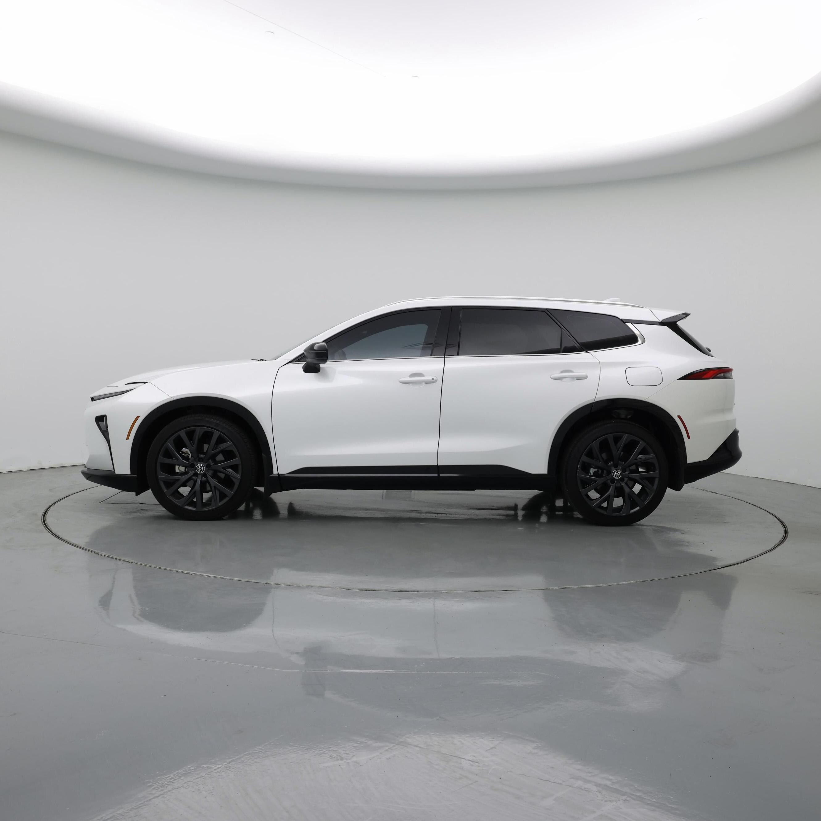 Thumbnail: 2025 Toyota Crown Signia - 3