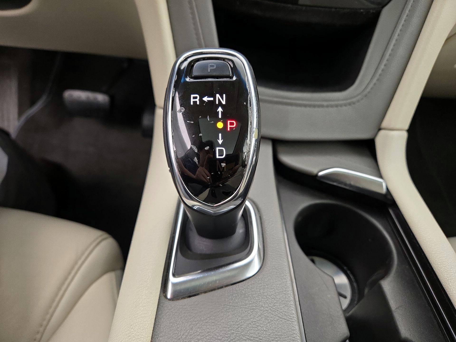 Thumbnail: 2019 Cadillac XT5 - 18