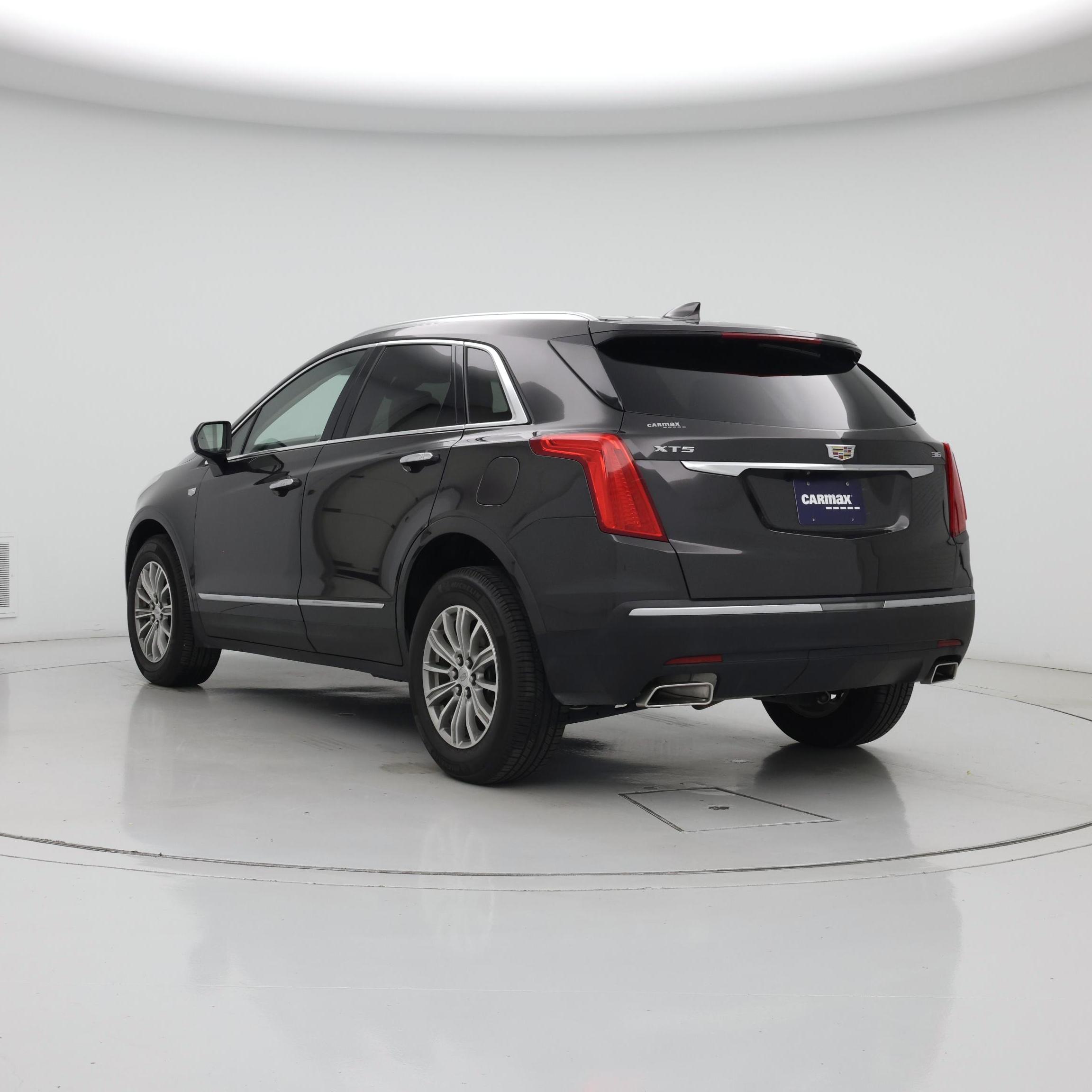 Thumbnail: 2019 Cadillac XT5 - 2