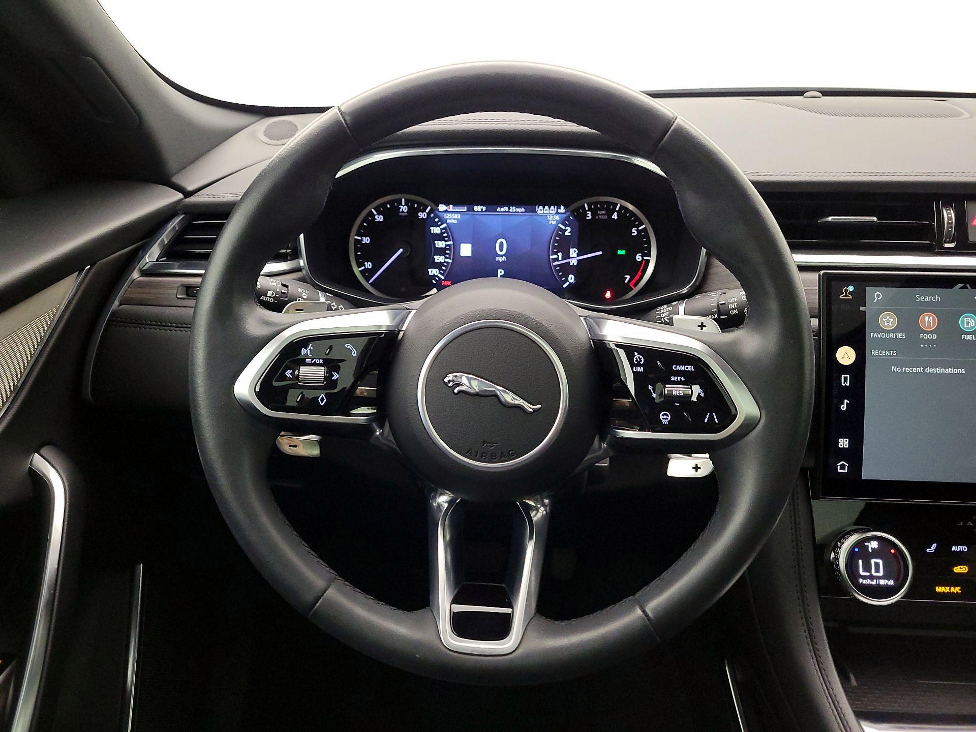 Thumbnail: 2023 Jaguar F-Pace - 10