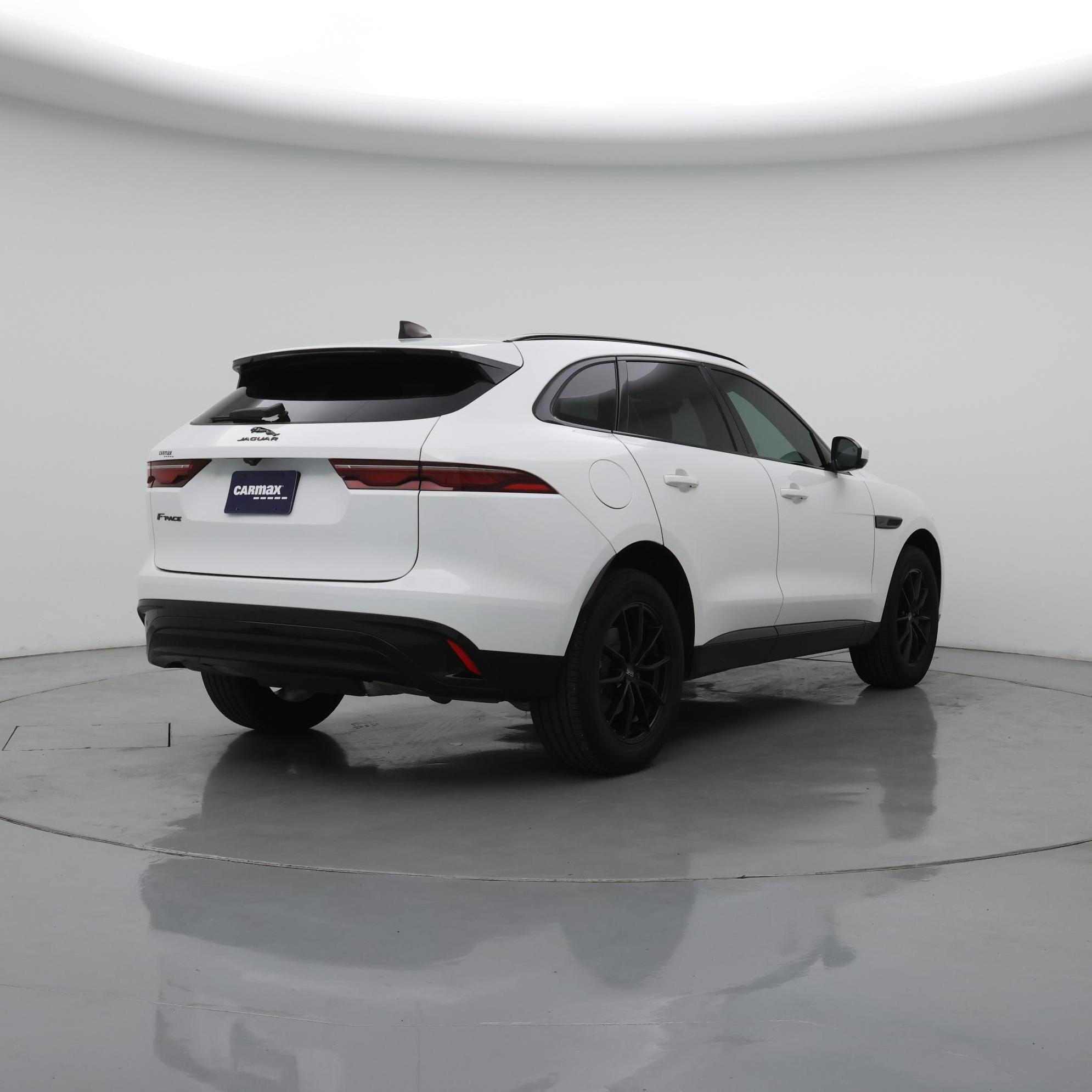 Thumbnail: 2023 Jaguar F-Pace - 8