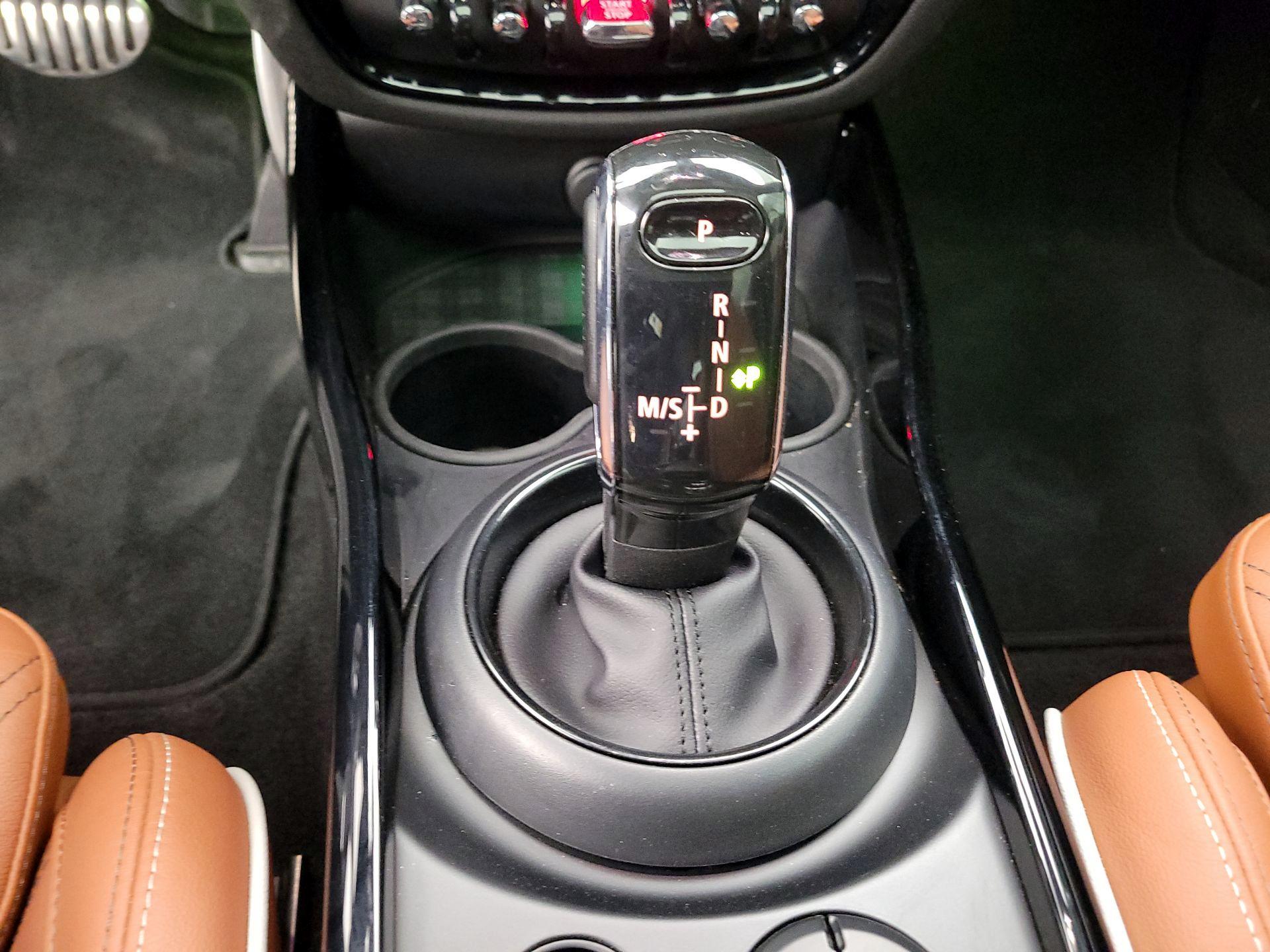 Thumbnail: 2022 MINI Cooper Clubman - 18