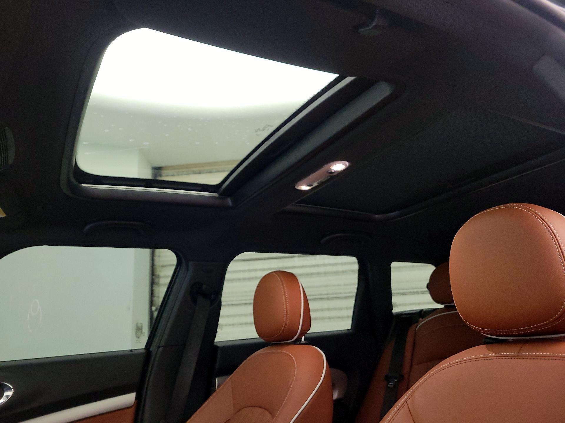 Thumbnail: 2022 MINI Cooper Clubman - 20