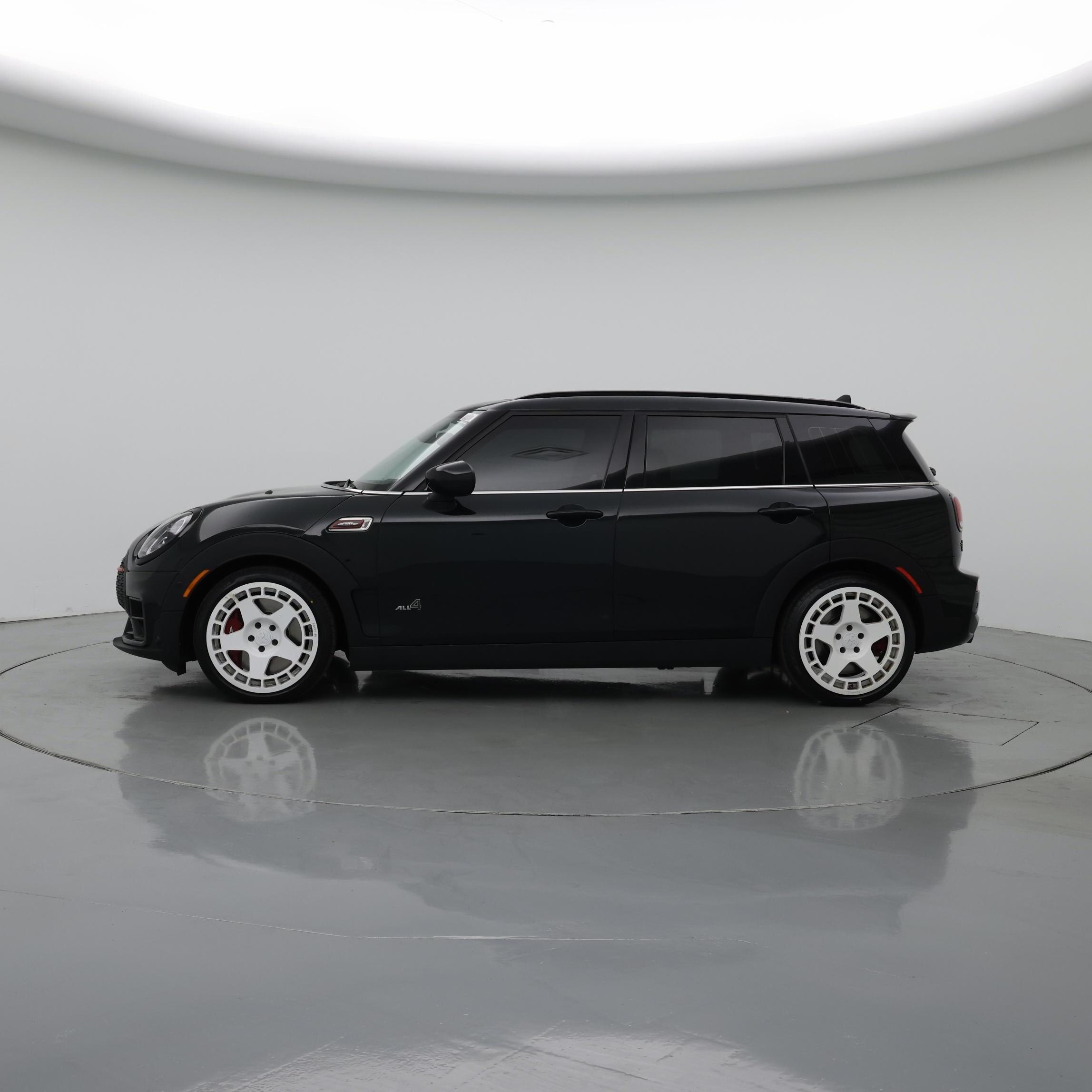 Thumbnail: 2022 MINI Cooper Clubman - 3