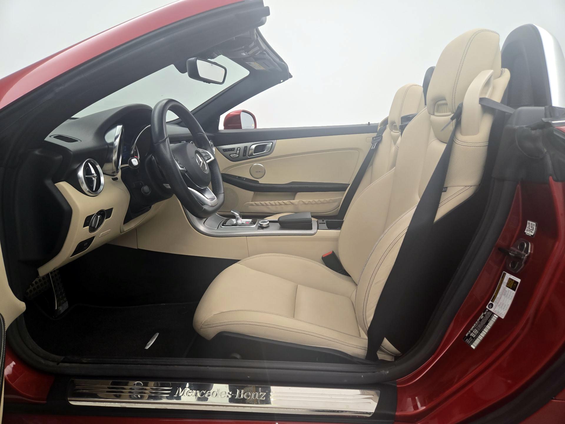 Thumbnail: 2018 Mercedes-Benz SLC - 11