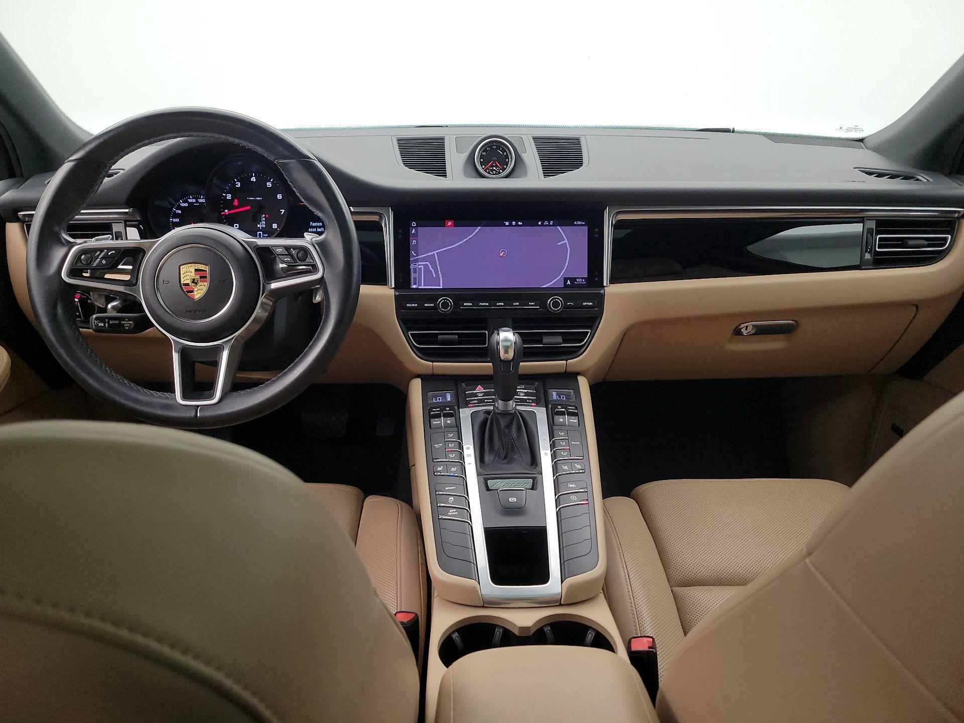 Thumbnail: 2021 Porsche Macan - 9