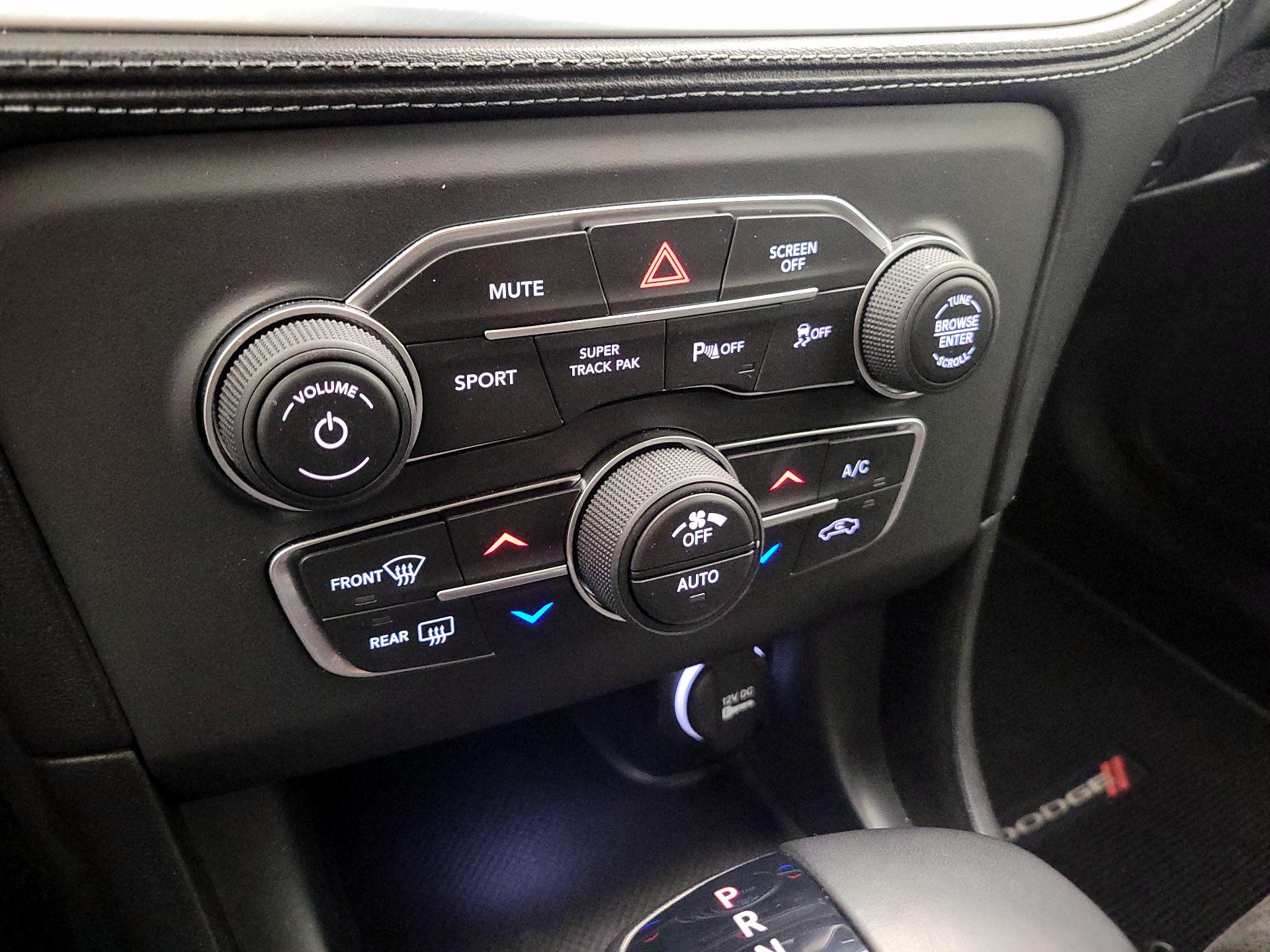 Thumbnail: 2021 Dodge Charger - 17