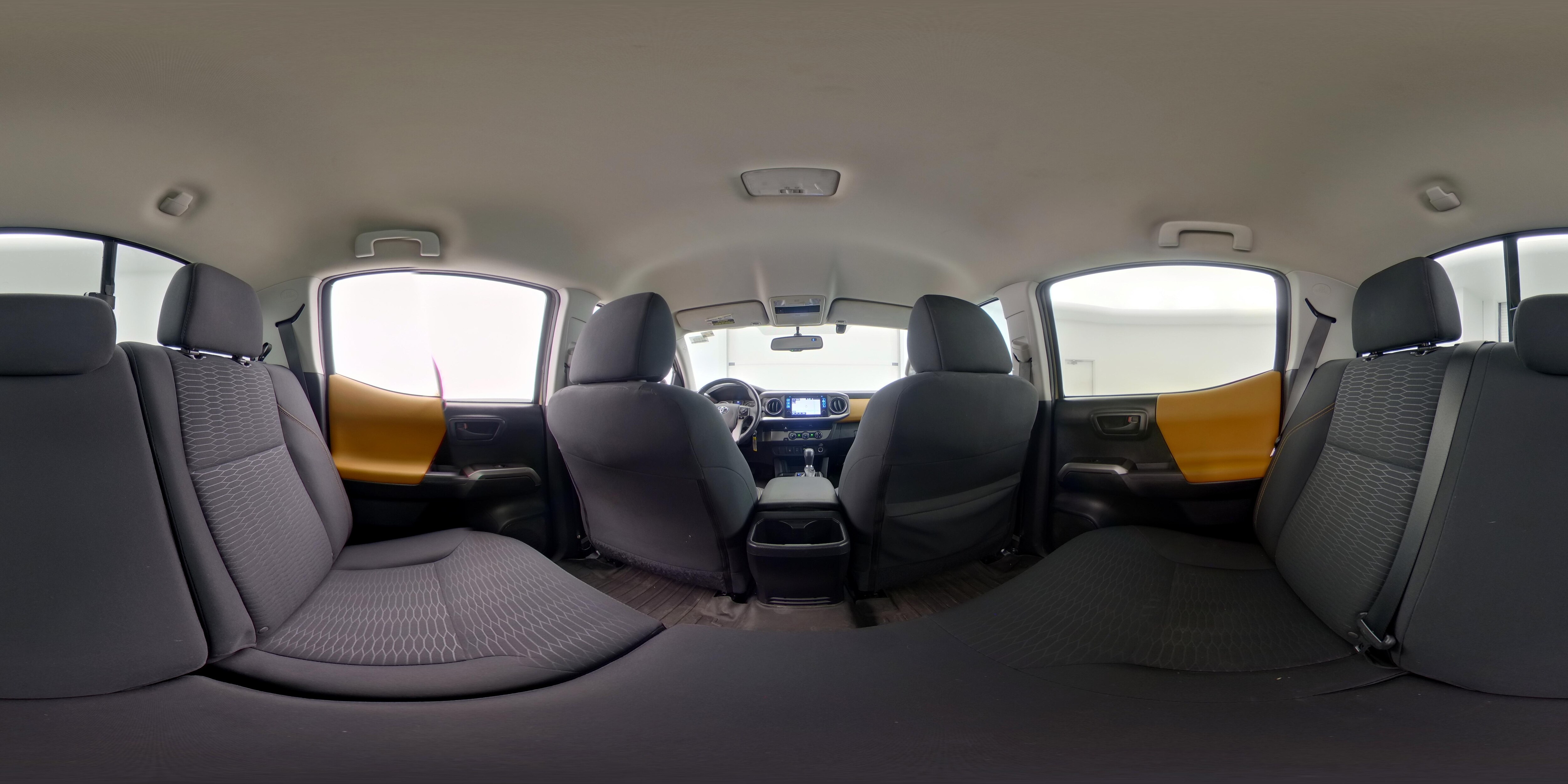 2017 Toyota Tacoma SR5 - Photo 24