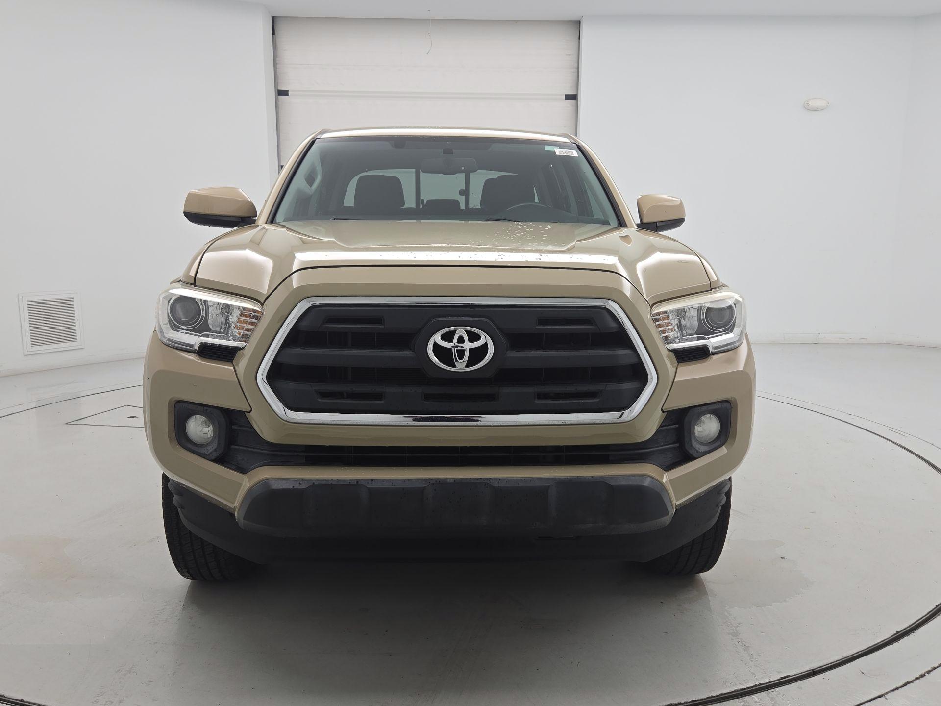Thumbnail: 2017 Toyota Tacoma - 2