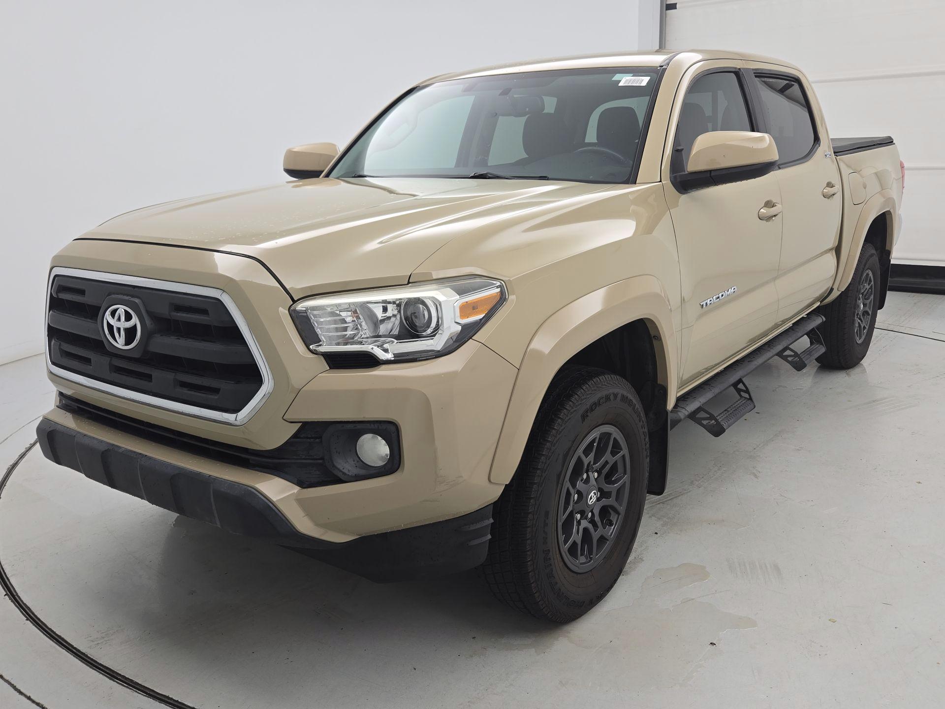 Thumbnail: 2017 Toyota Tacoma - 3