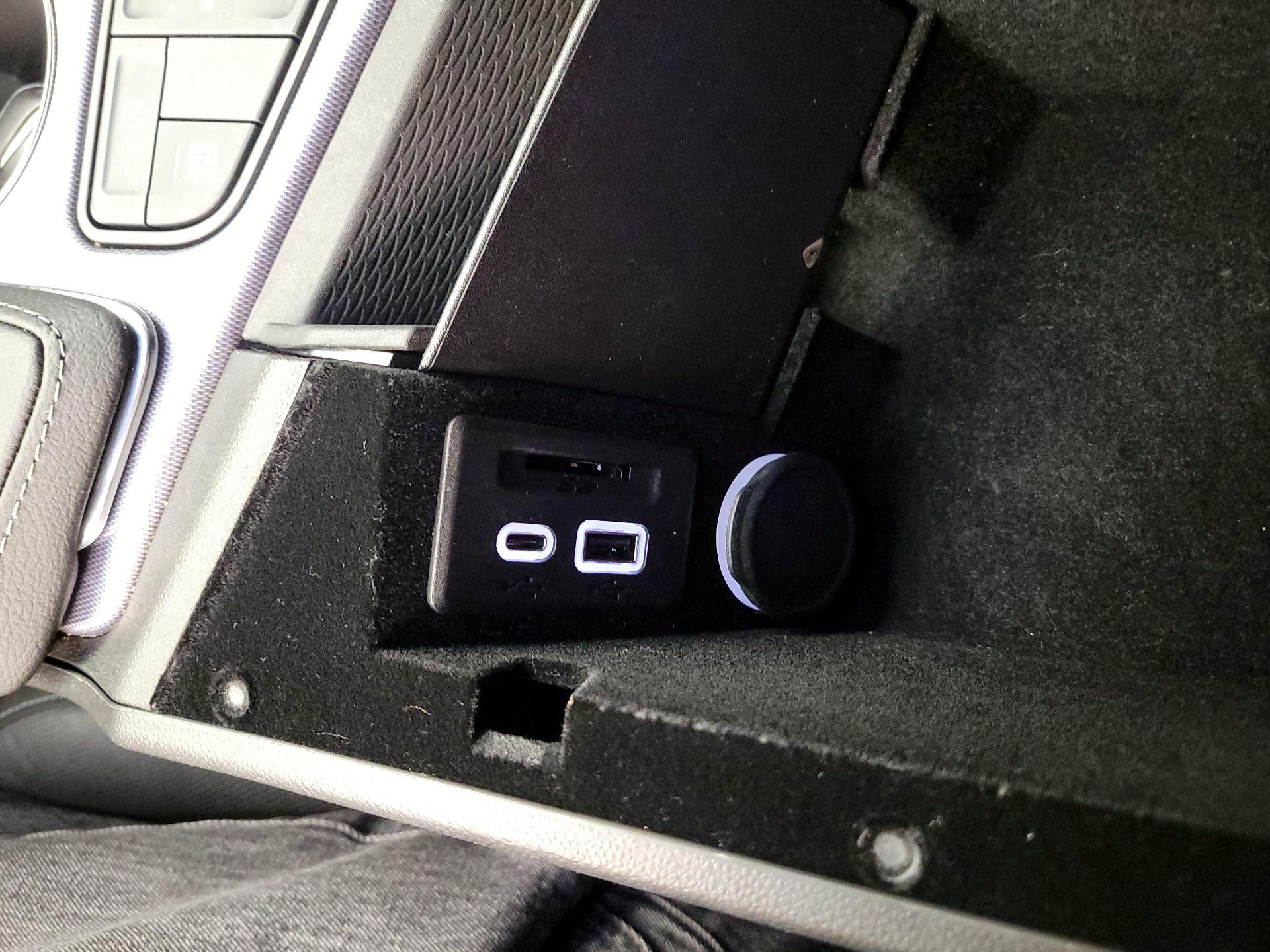 Thumbnail: 2023 Cadillac CT4 - 18