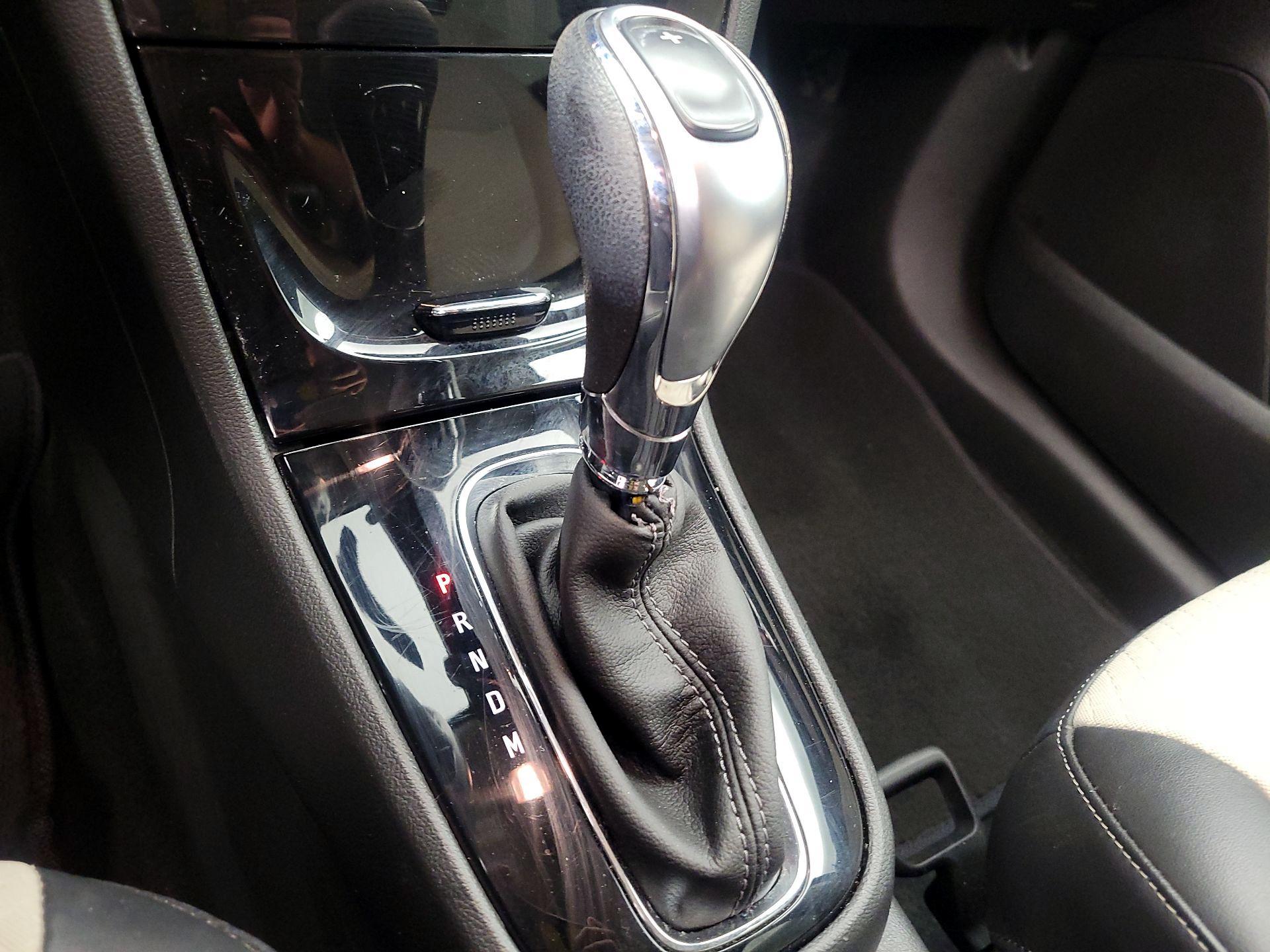 Thumbnail: 2020 Buick Encore - 17