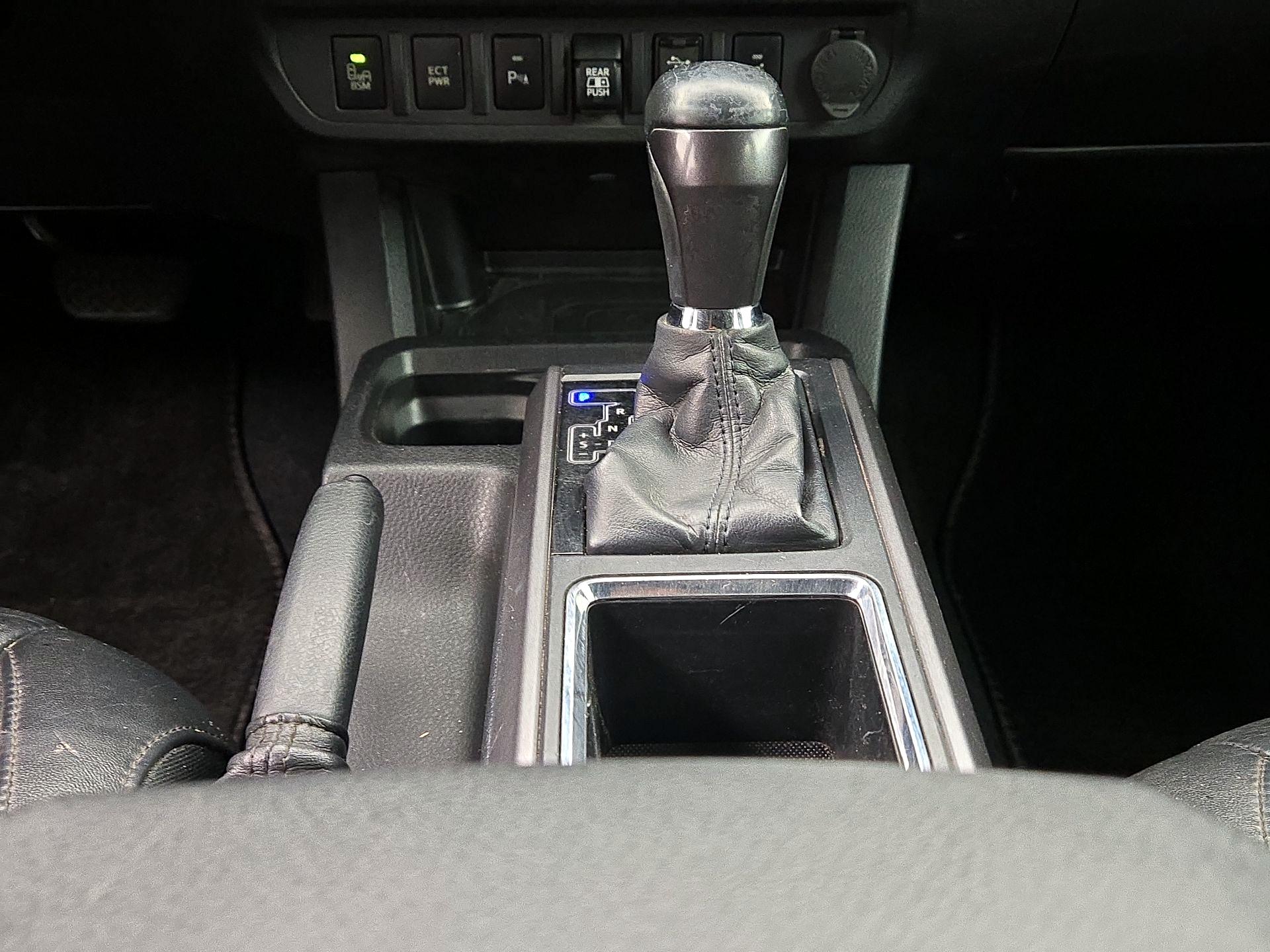 Thumbnail: 2019 Toyota Tacoma - 18