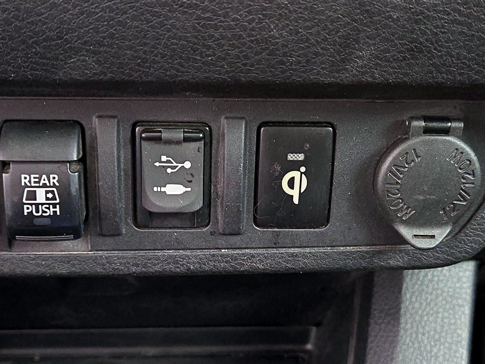 Thumbnail: 2019 Toyota Tacoma - 19