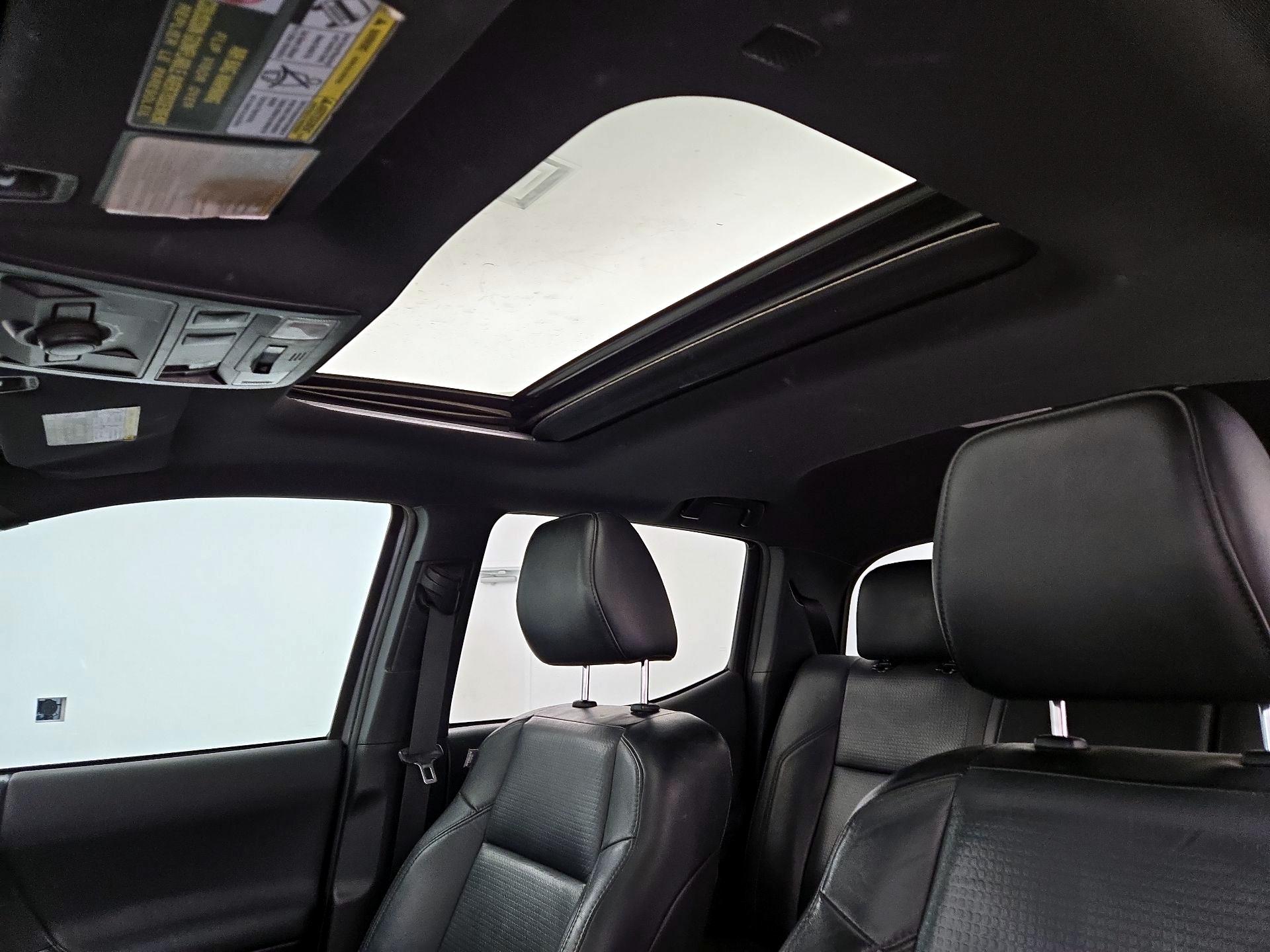 Thumbnail: 2019 Toyota Tacoma - 20