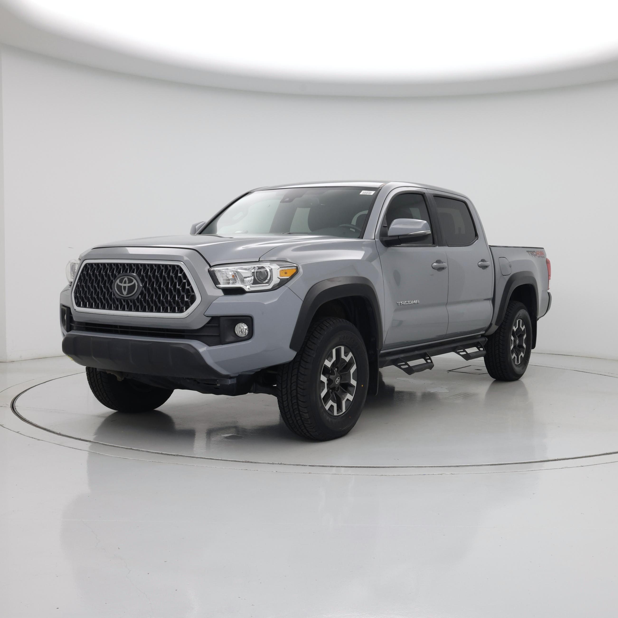 Thumbnail: 2019 Toyota Tacoma - 4