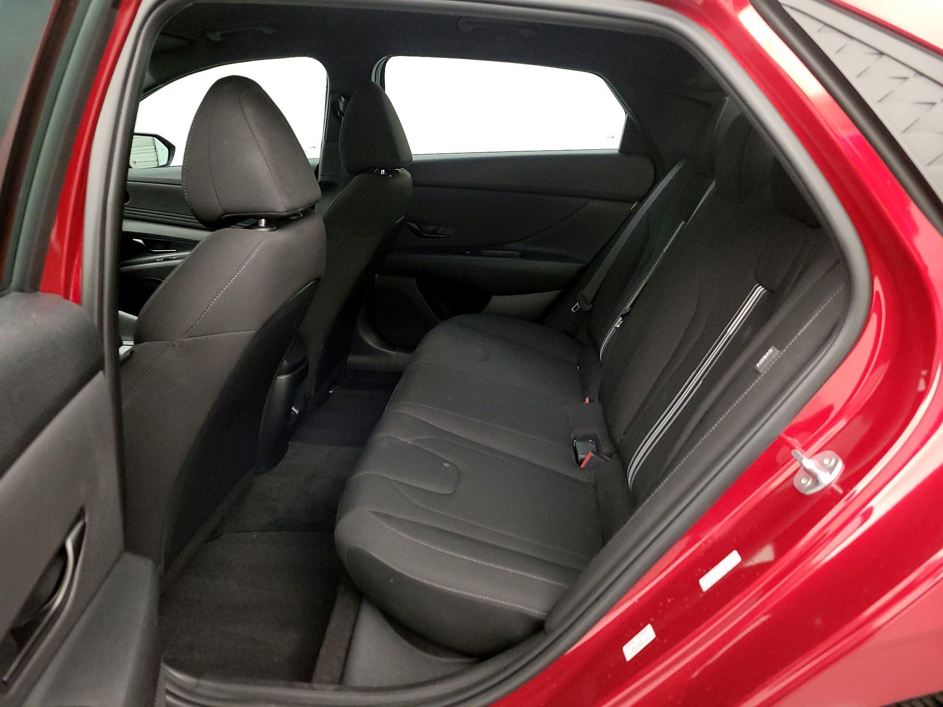 Thumbnail: 2025 Hyundai Elantra - 19