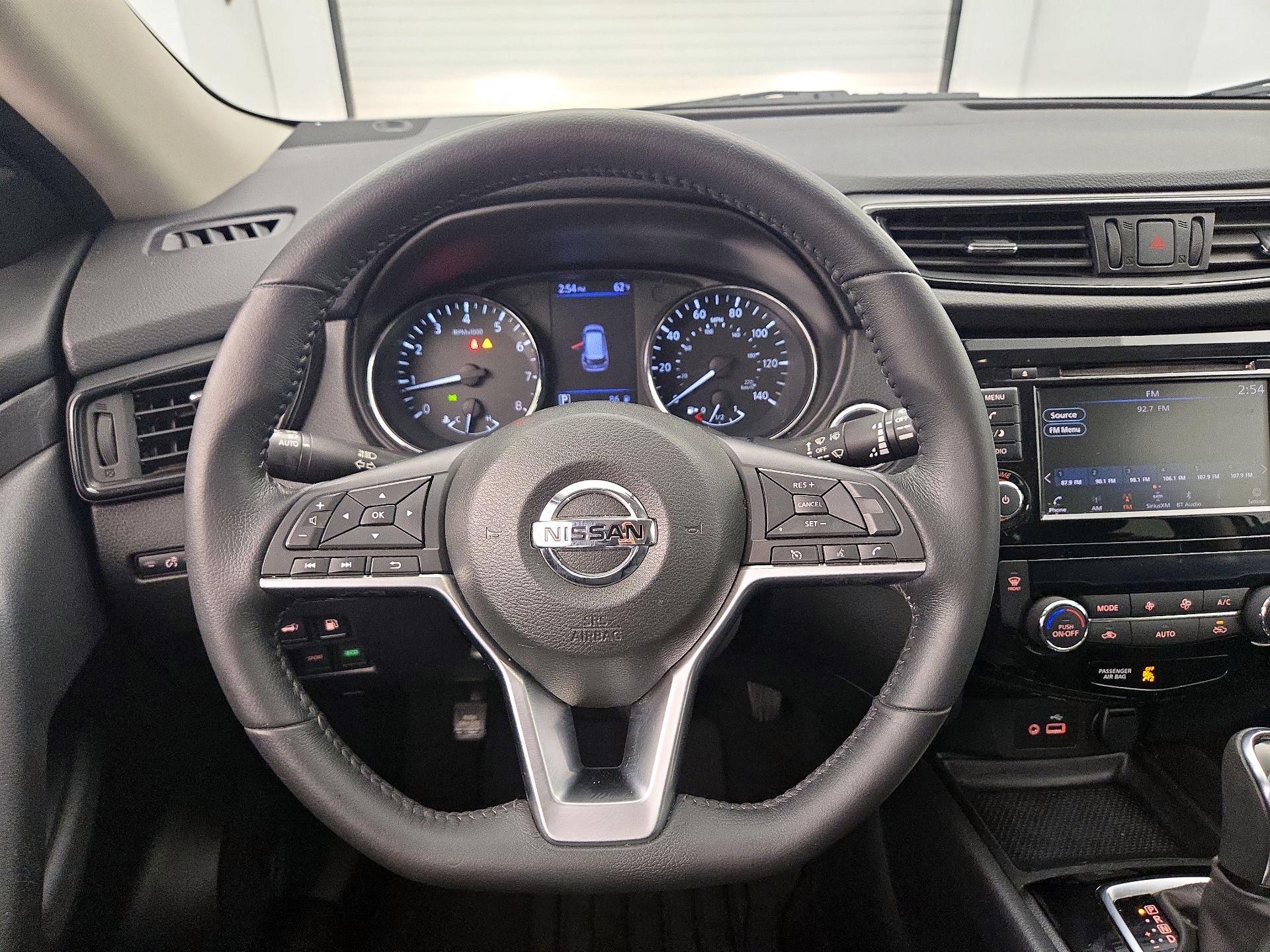 Thumbnail: 2018 Nissan Rogue - 10