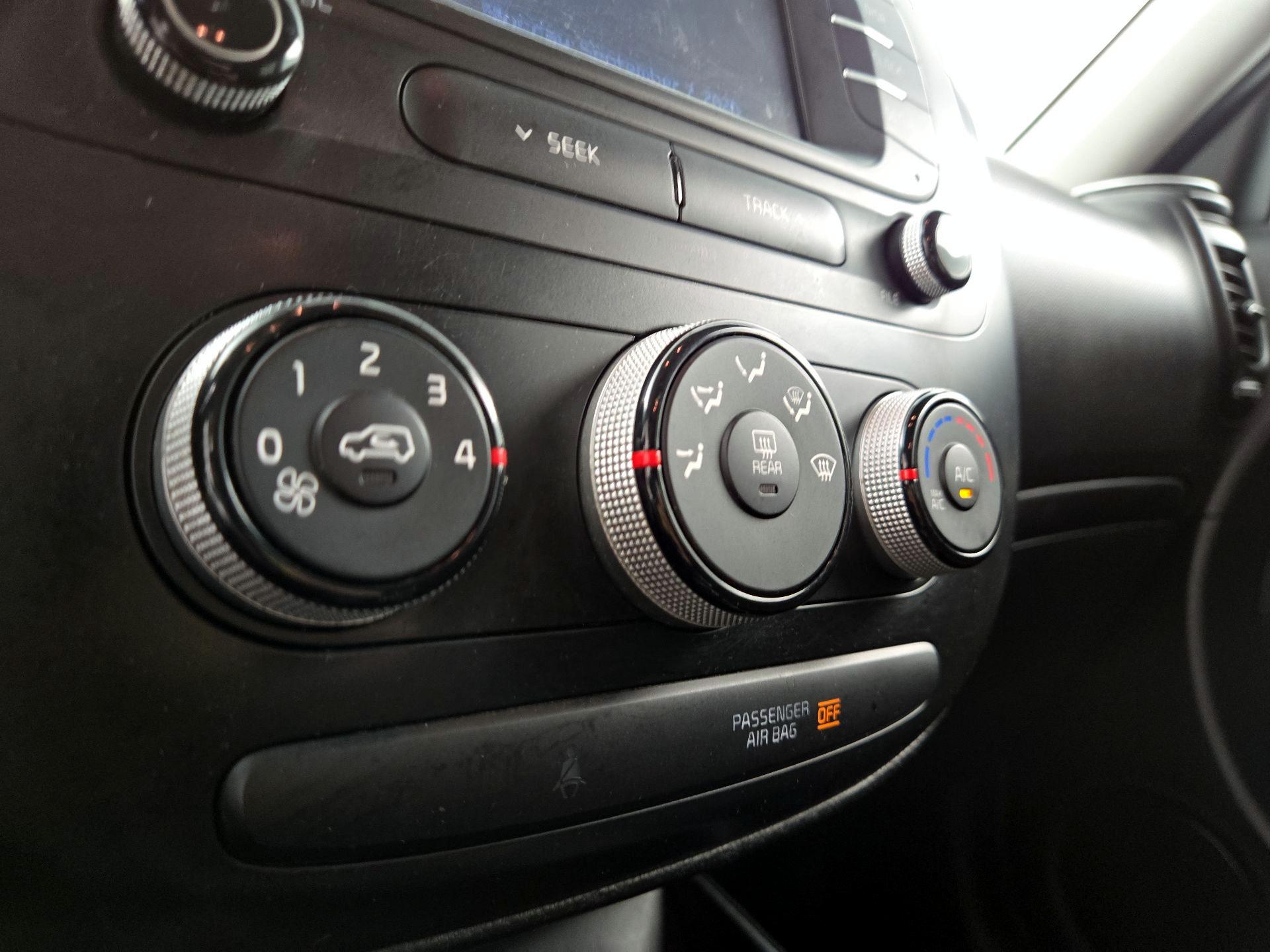 Thumbnail: 2019 Kia Soul - 16