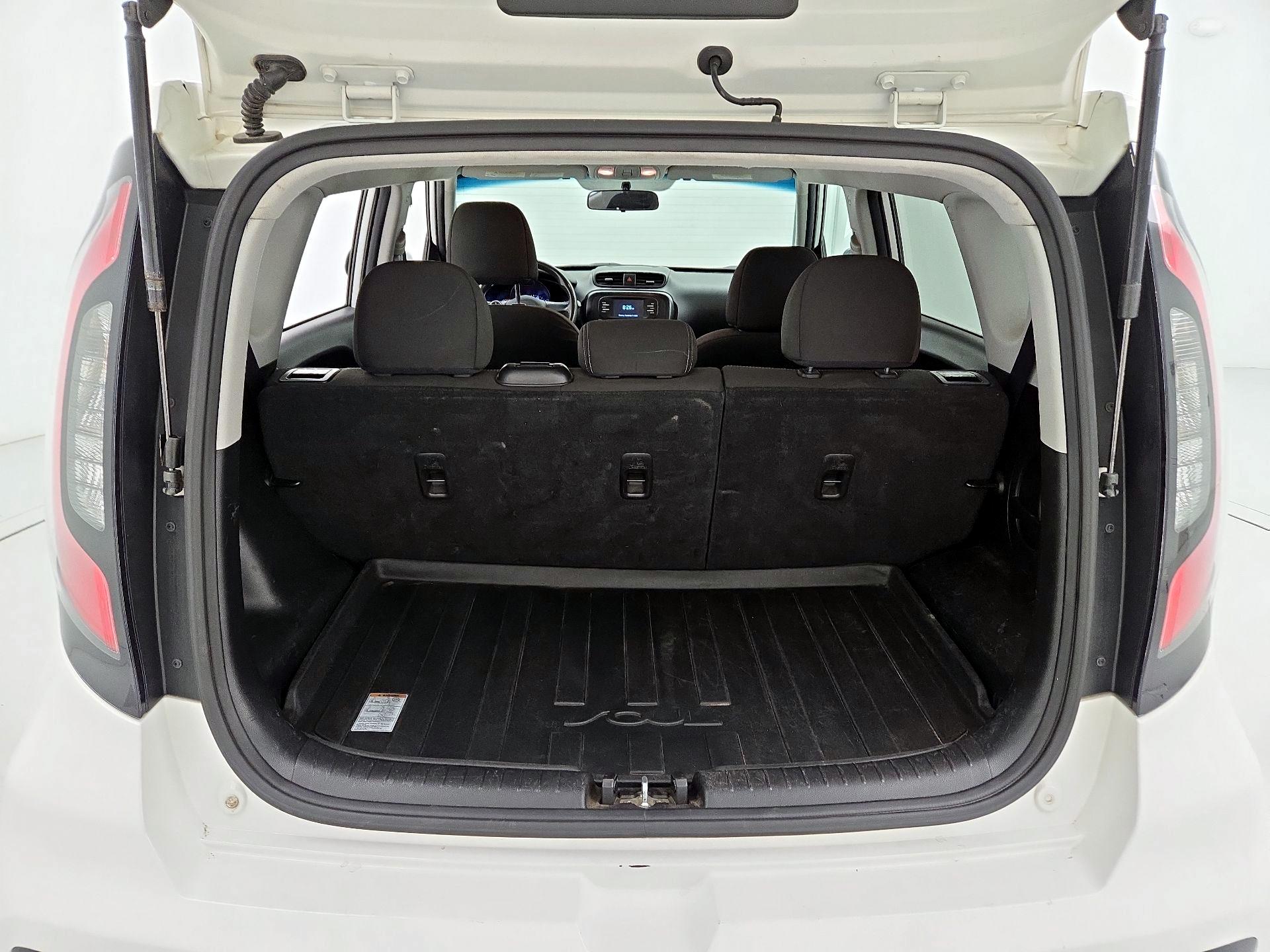 Thumbnail: 2019 Kia Soul - 20