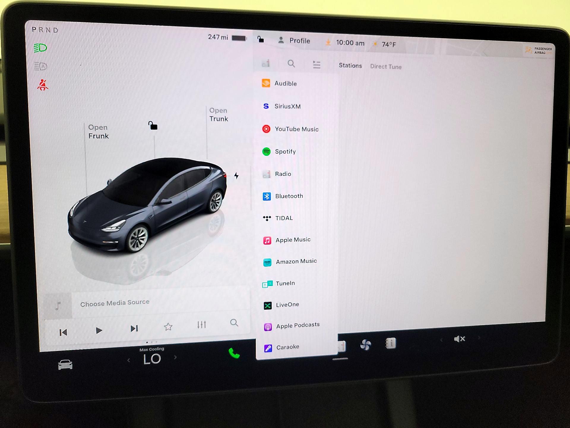 Thumbnail: 2023 Tesla Model 3 - 16
