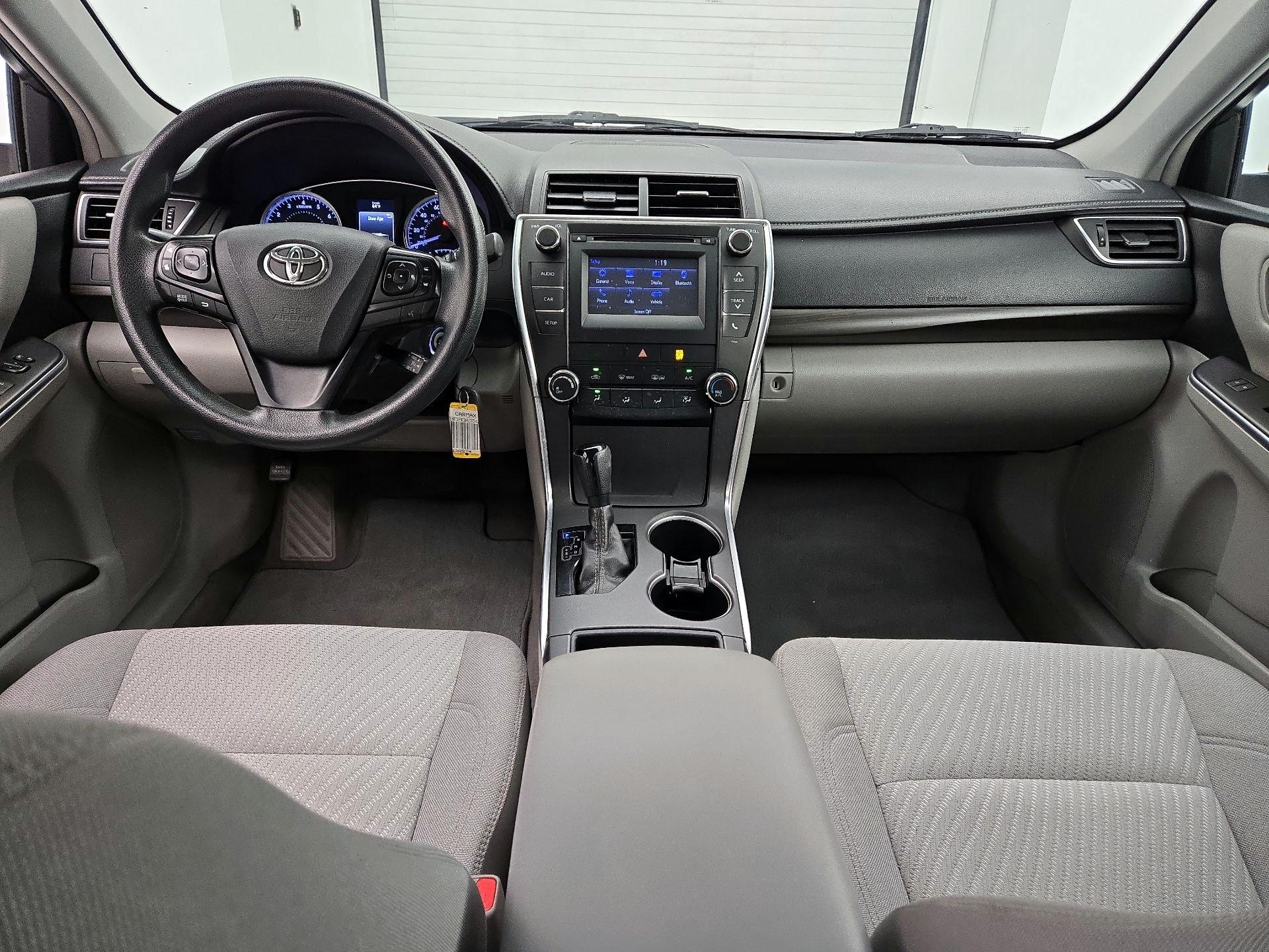 Thumbnail: 2017 Toyota Camry - 9