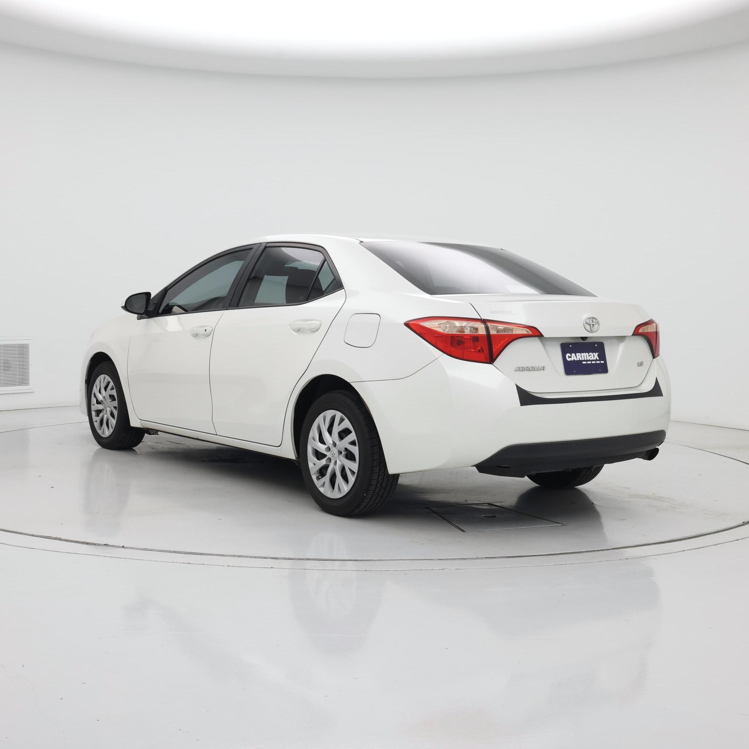 Thumbnail: 2018 Toyota Corolla - 2