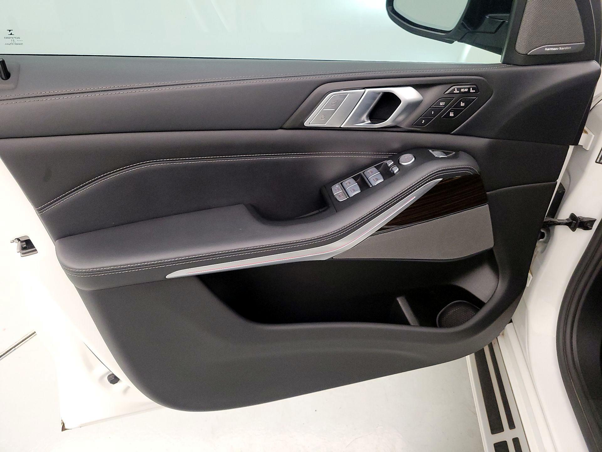 Thumbnail: 2021 BMW X7 - 12