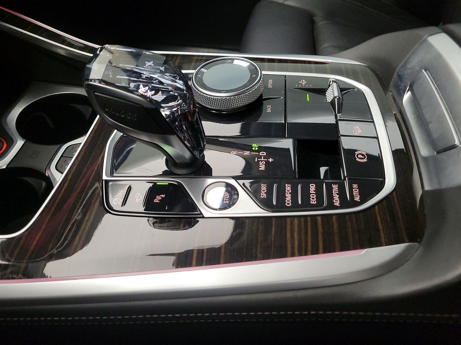 Thumbnail: 2021 BMW X7 - 18