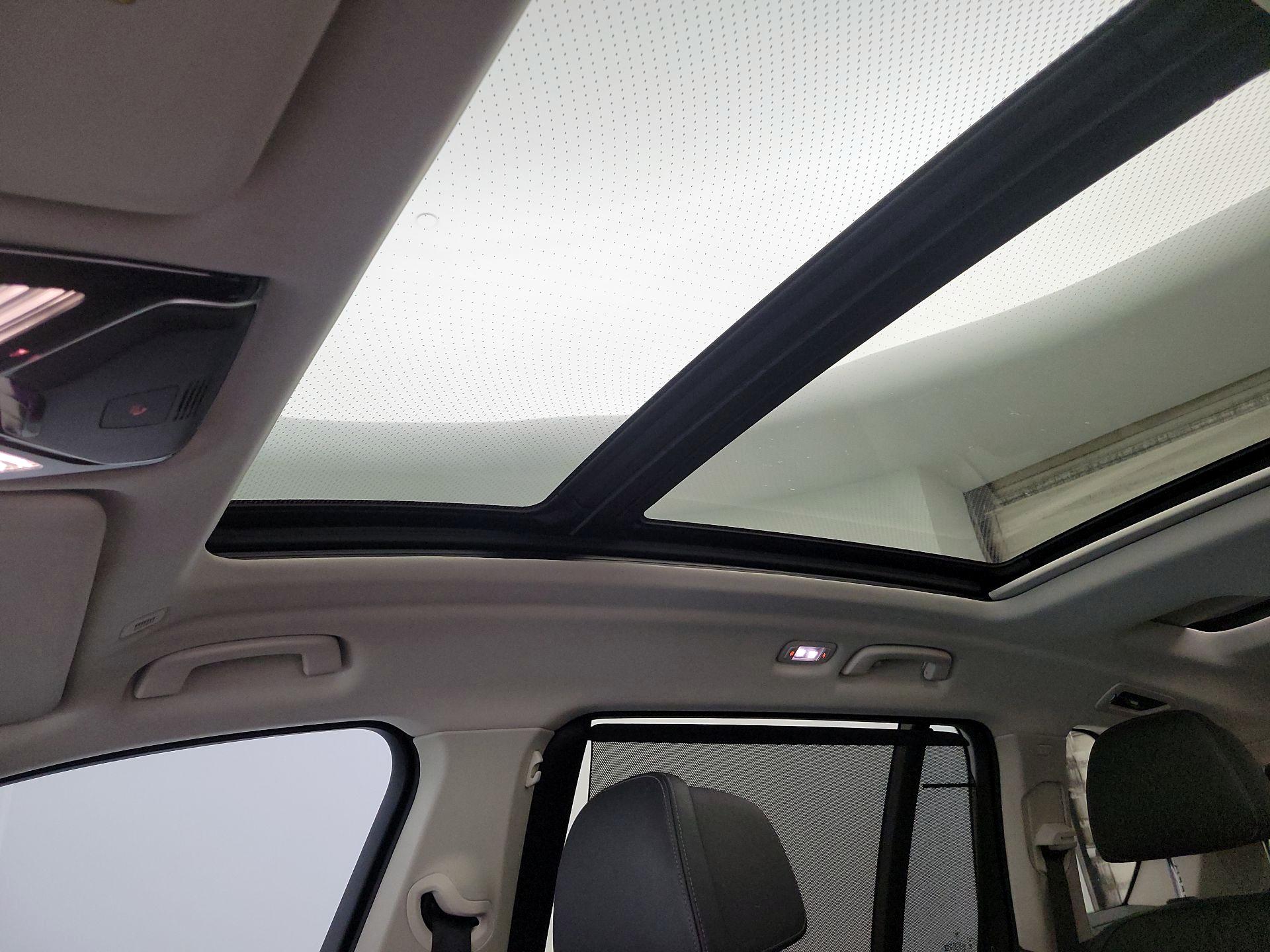 Thumbnail: 2021 BMW X7 - 20