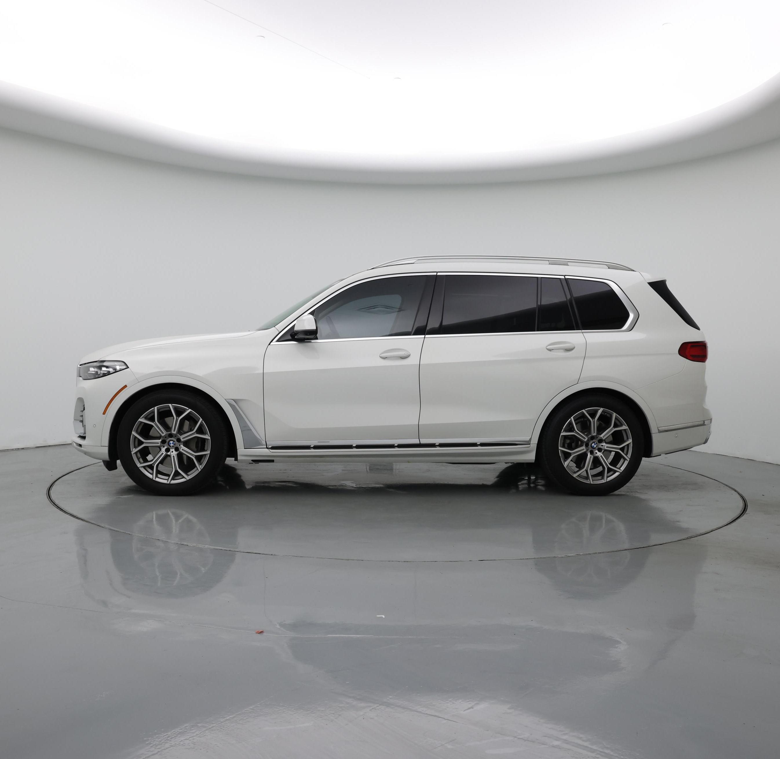 Thumbnail: 2021 BMW X7 - 3