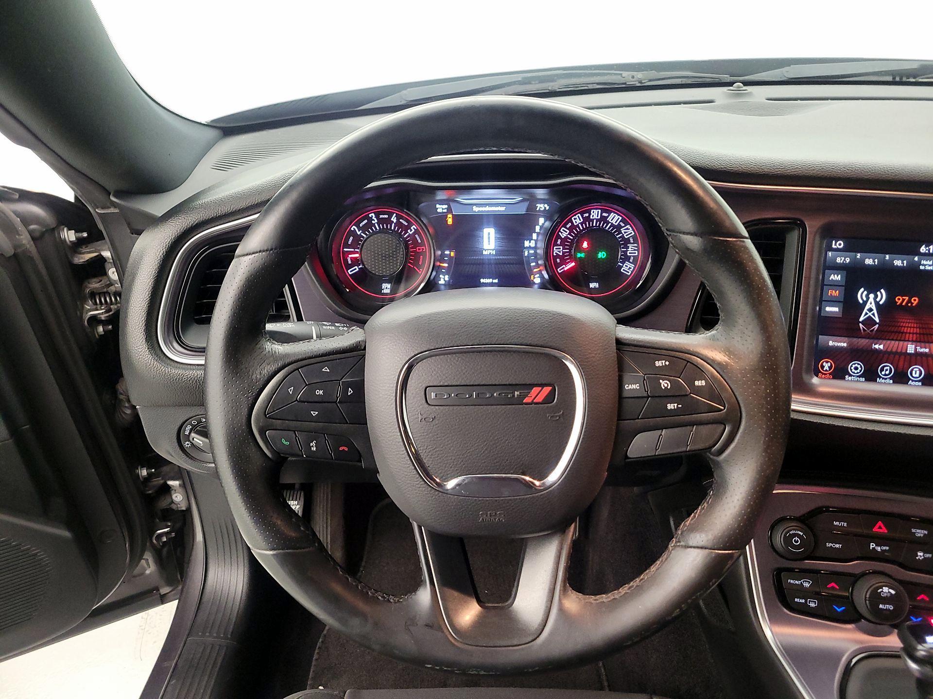 Thumbnail: 2017 Dodge Challenger - 10